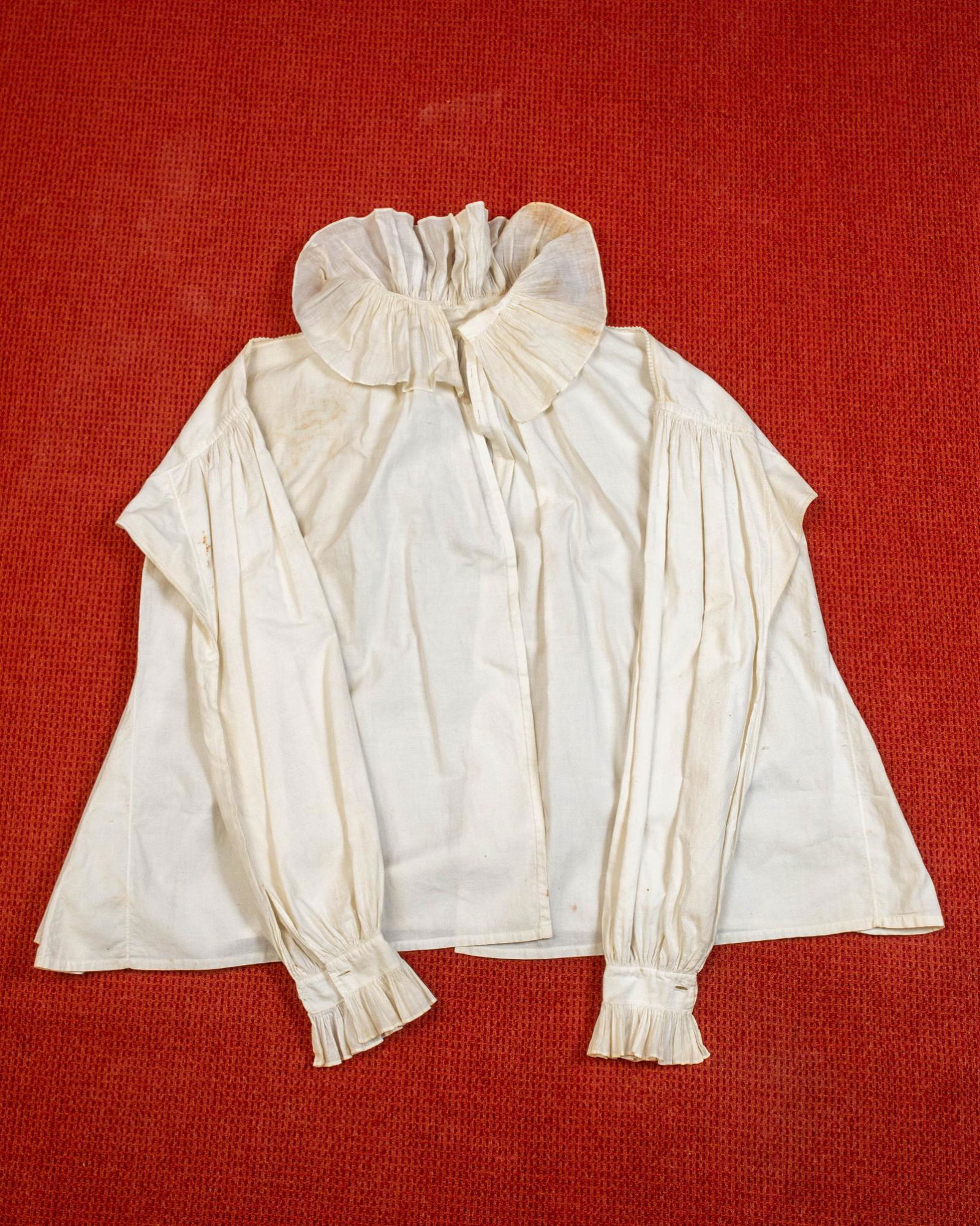 FINE LINEN AND/OR COTTON SHIRT. (1 of 2)