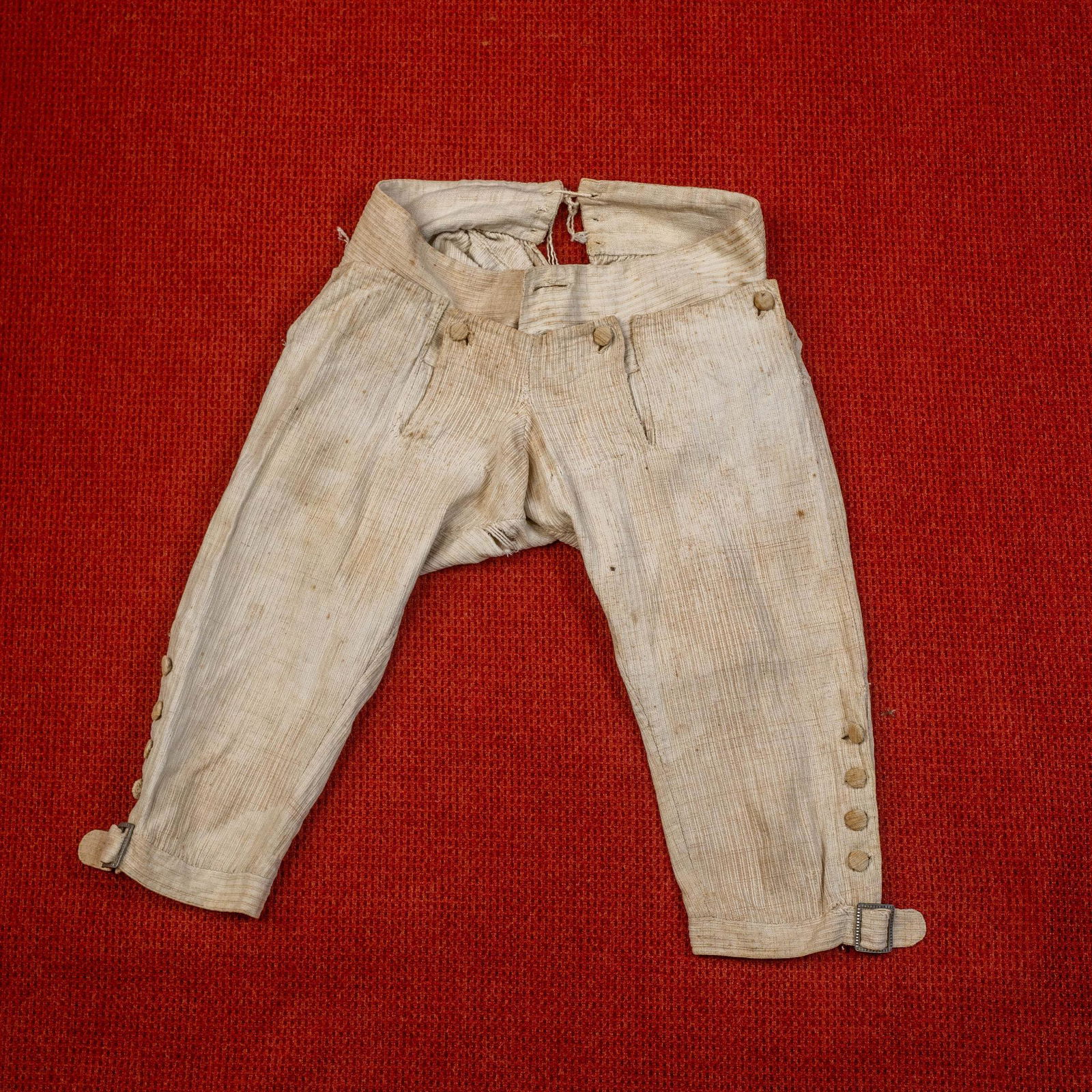 PAIR OF IVORY COLOR CUT CORDUROY BREECHES. (1 of 4)