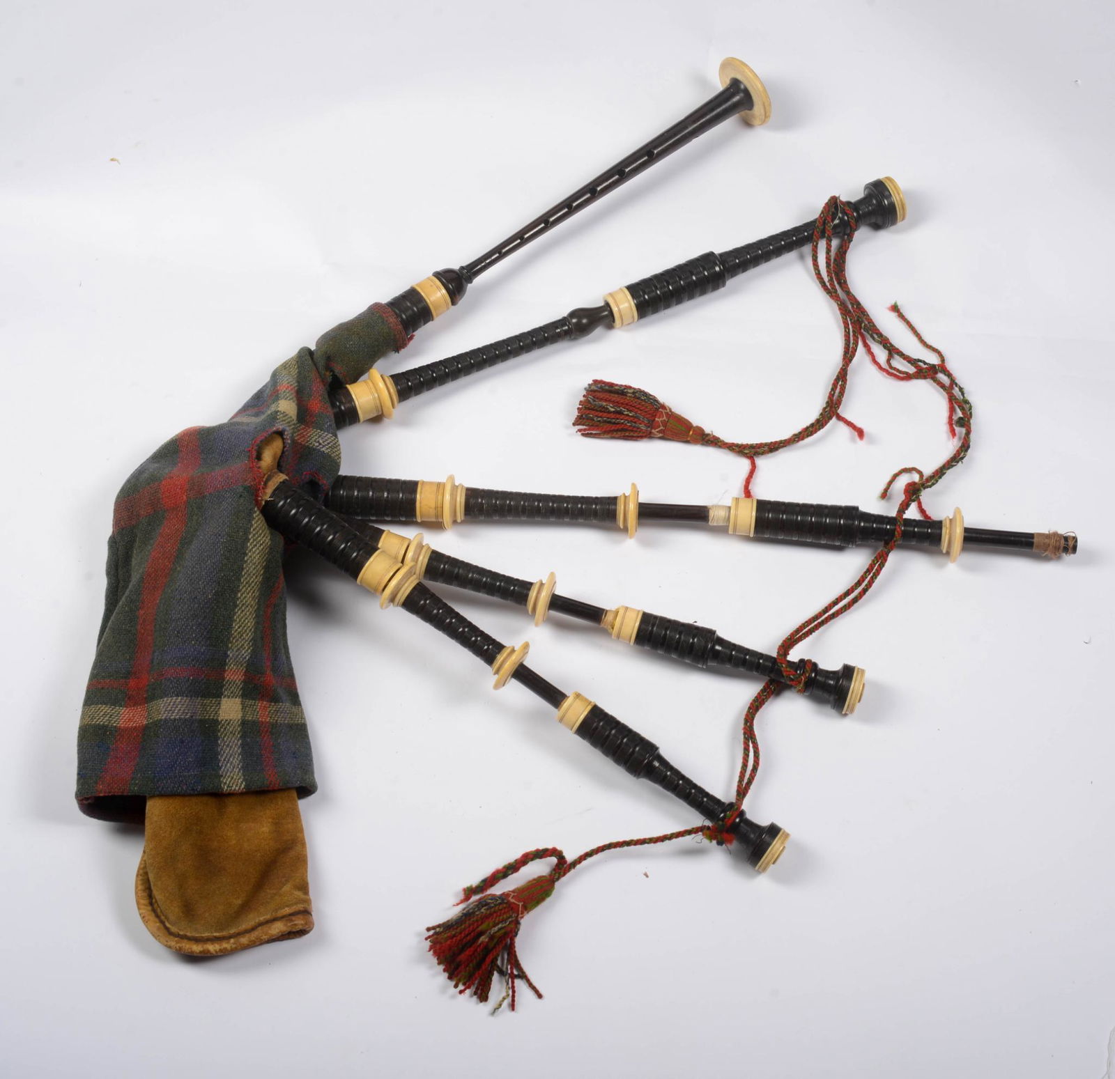 SCOTTISH BAG PIPES (1 of 2)