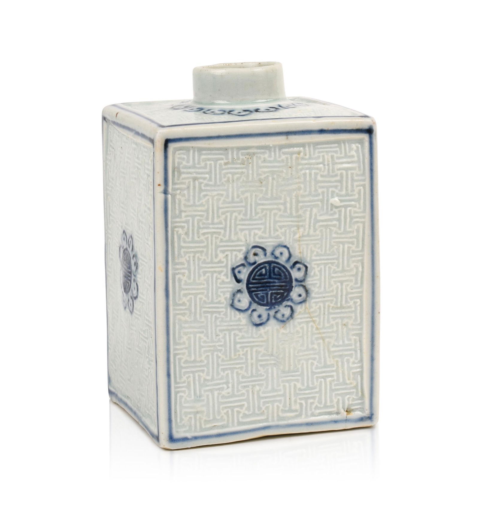Unusual Chinese Export Blue and White Porcelain Tea Caddy. (1 of 6)