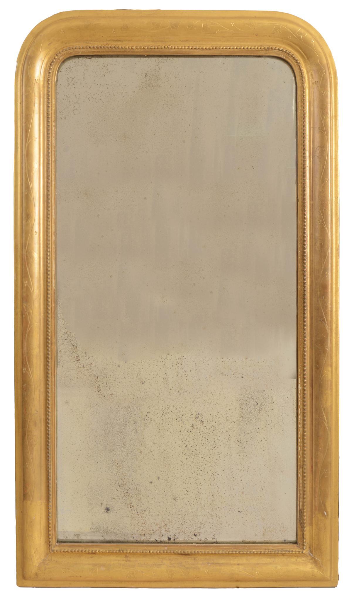 Large Gilt Pine Mirror. (1 of 2)