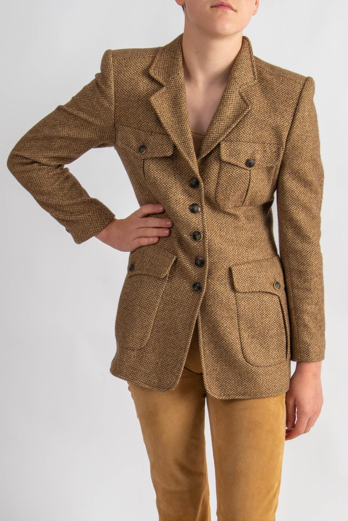 Escada Cashmere Blazer, 34: Size 34 CONDITION:These are used articles, and may exhibit minor stains, wear, slight odors, and other minor defects. We have attempted to show any major damage in photographs and note it in the descr