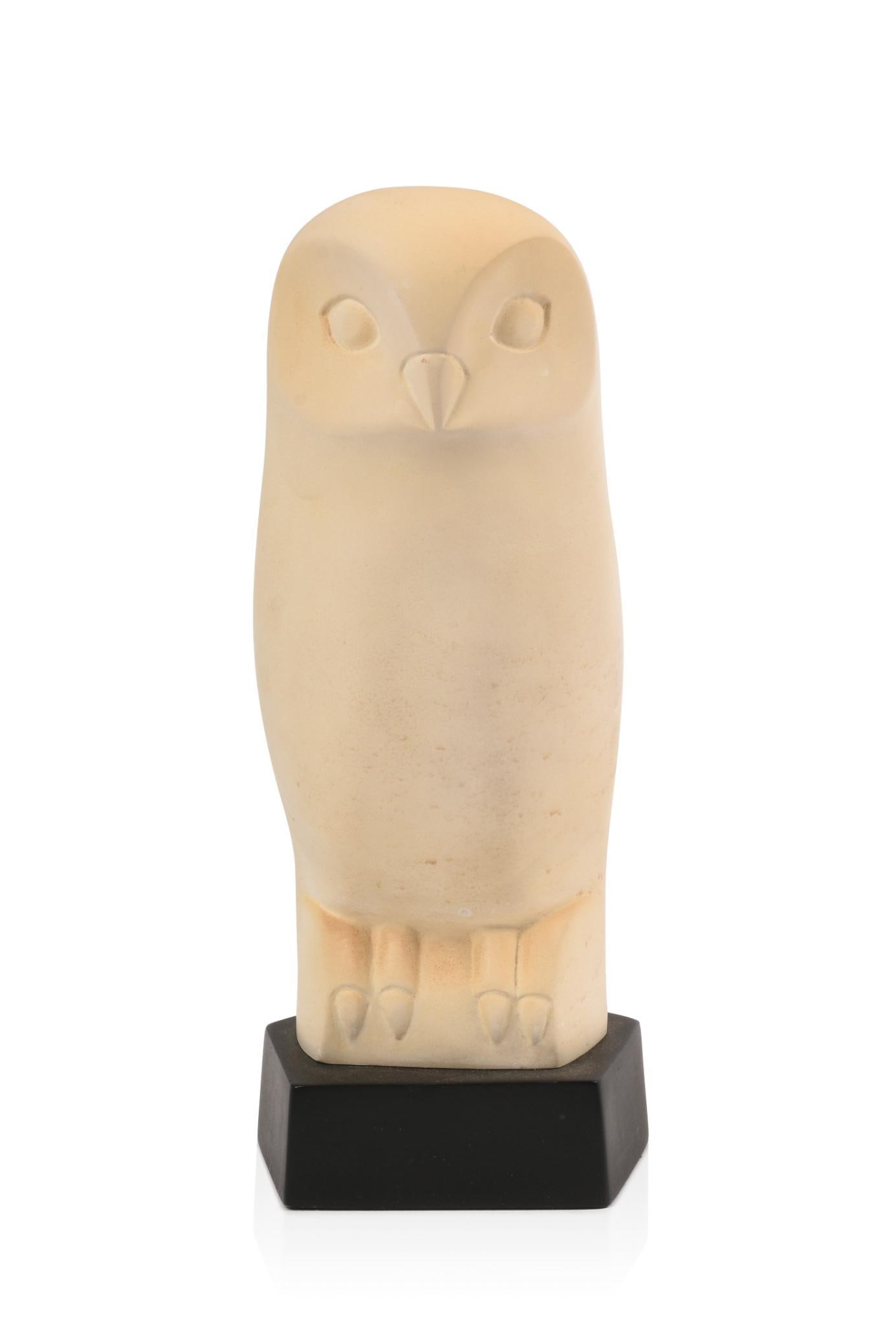 Cleo Hartwig (1907-1988). Owl.: Height 10.5 inches, signed on back.