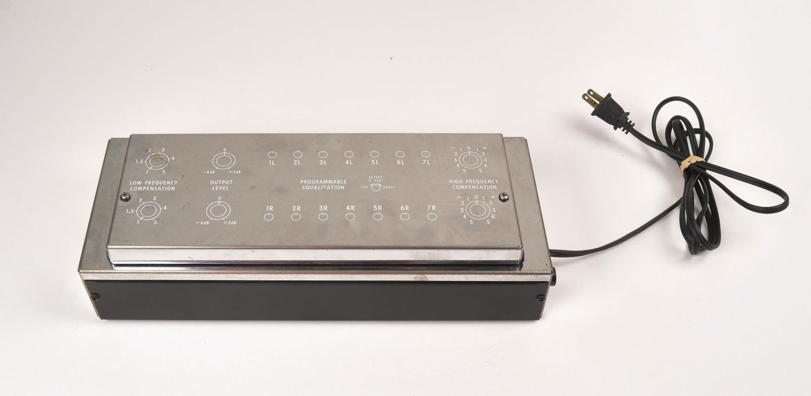 McIntosh MQ107 Equalizer. (1 of 5)