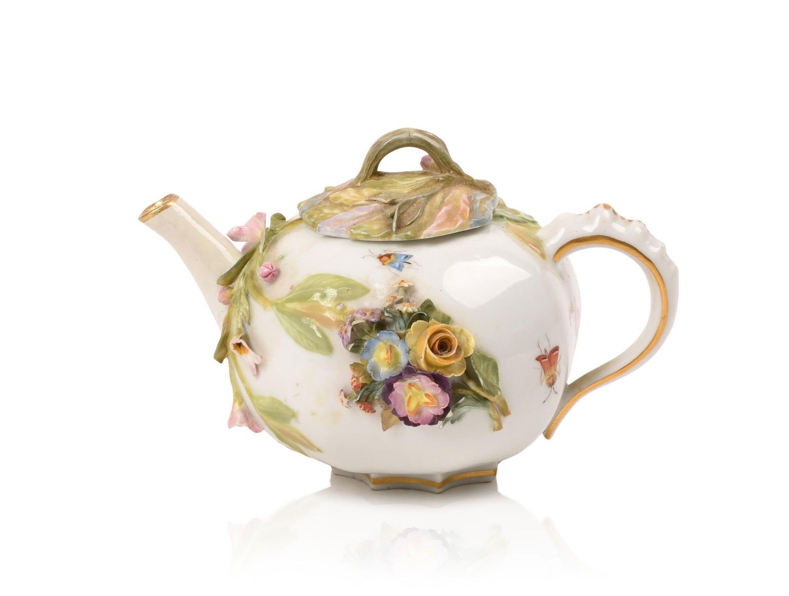 Small Meissen Teapot With FLoral Decoration. (1 of 4)