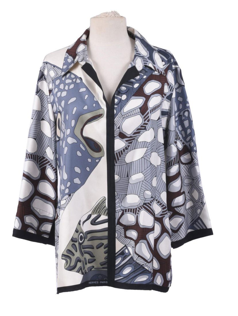 HERMES SILK WOMAN'S LONG SLEEVED SHIRT/TUNIC.: With overall modern design with cuffed rolled sleeves. In excellent condition. Size likely a 48.