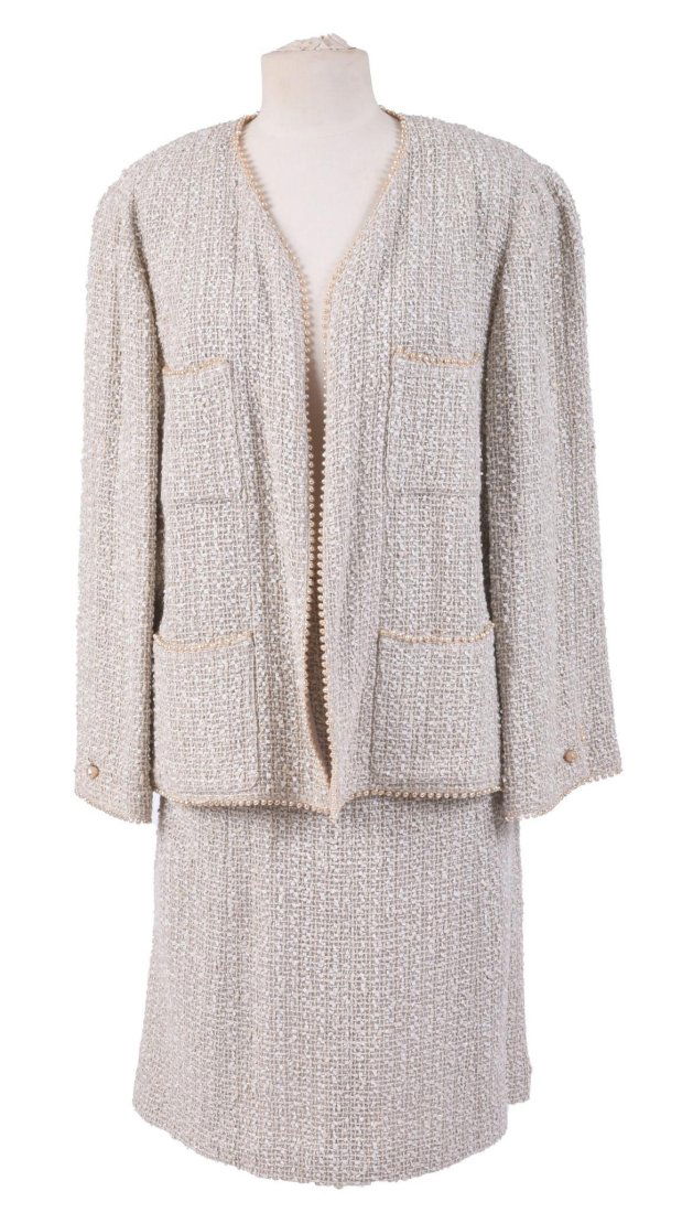 CHANEL BOUCLE SUIT (1 of 8)