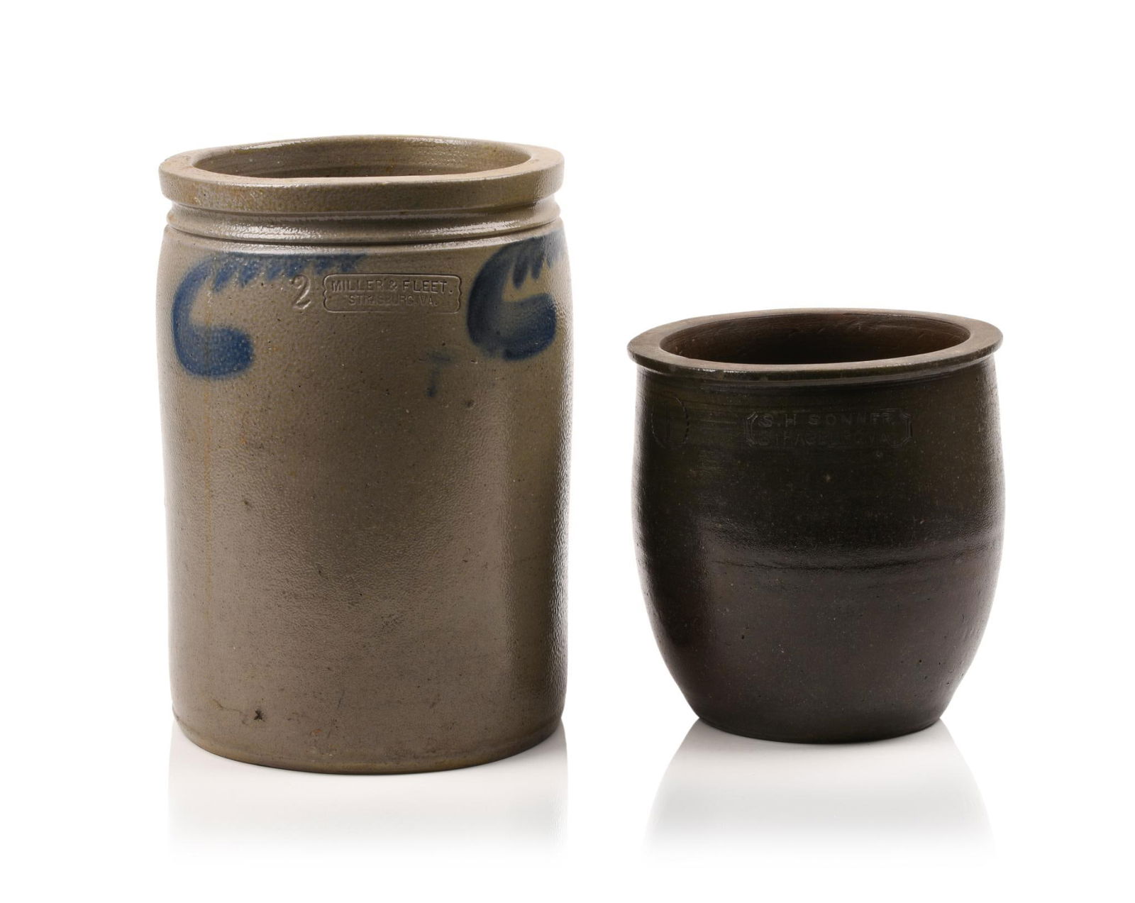 TWO STONEWARE CROCKS ONE WITH BLUE DECORATION (1 of 8)