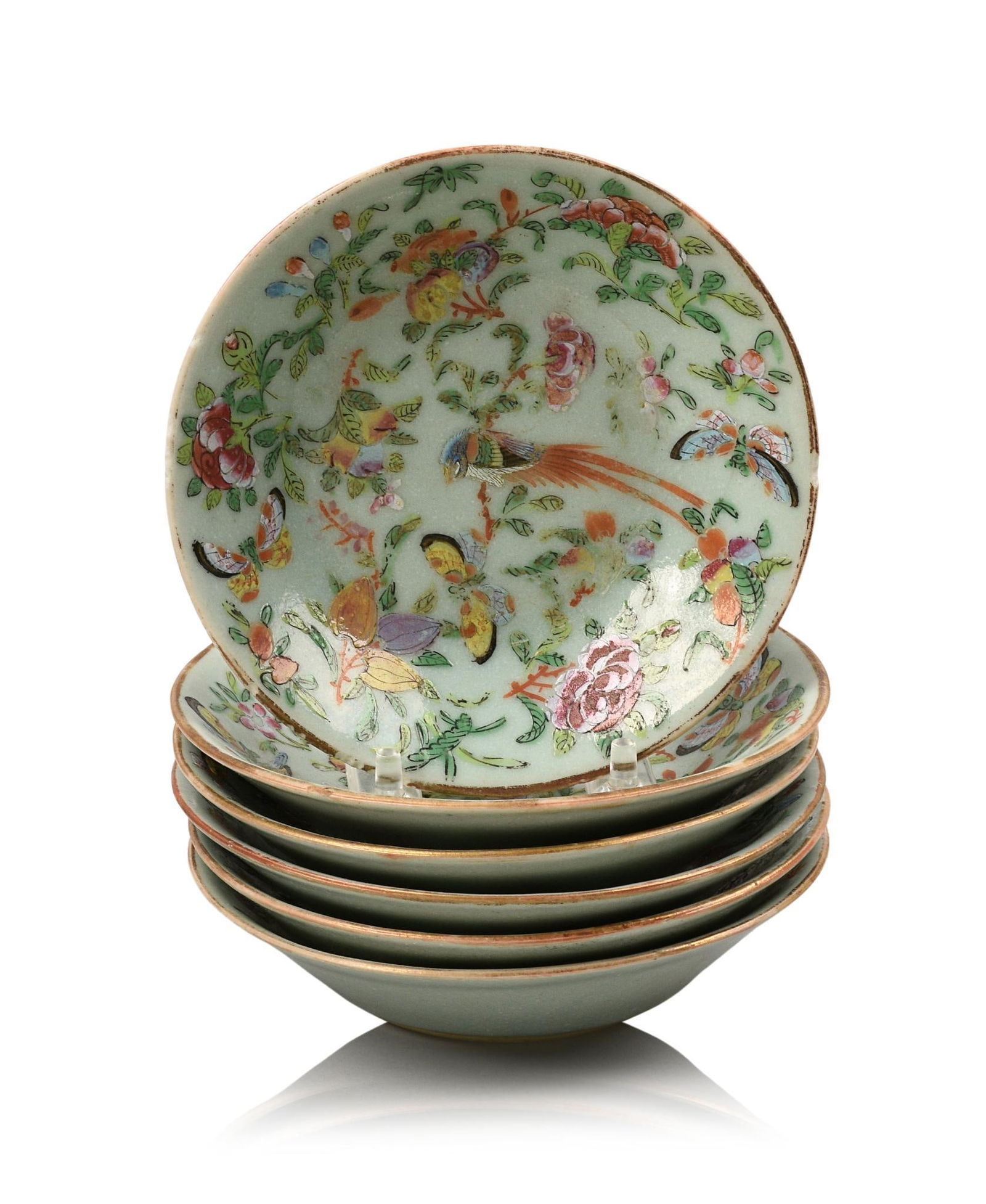 SIX CHINESE ROSE CANTON PORCELAIN DISHES. (1 of 4)