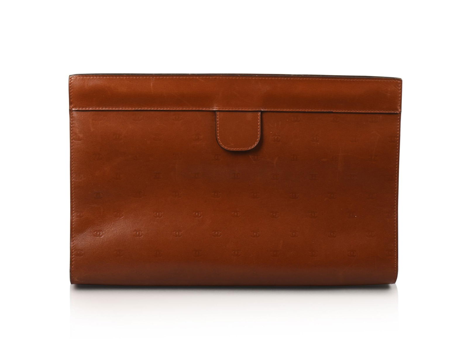 VINTAGE CHANEL LEATHER CLUTCH. (1 of 7)