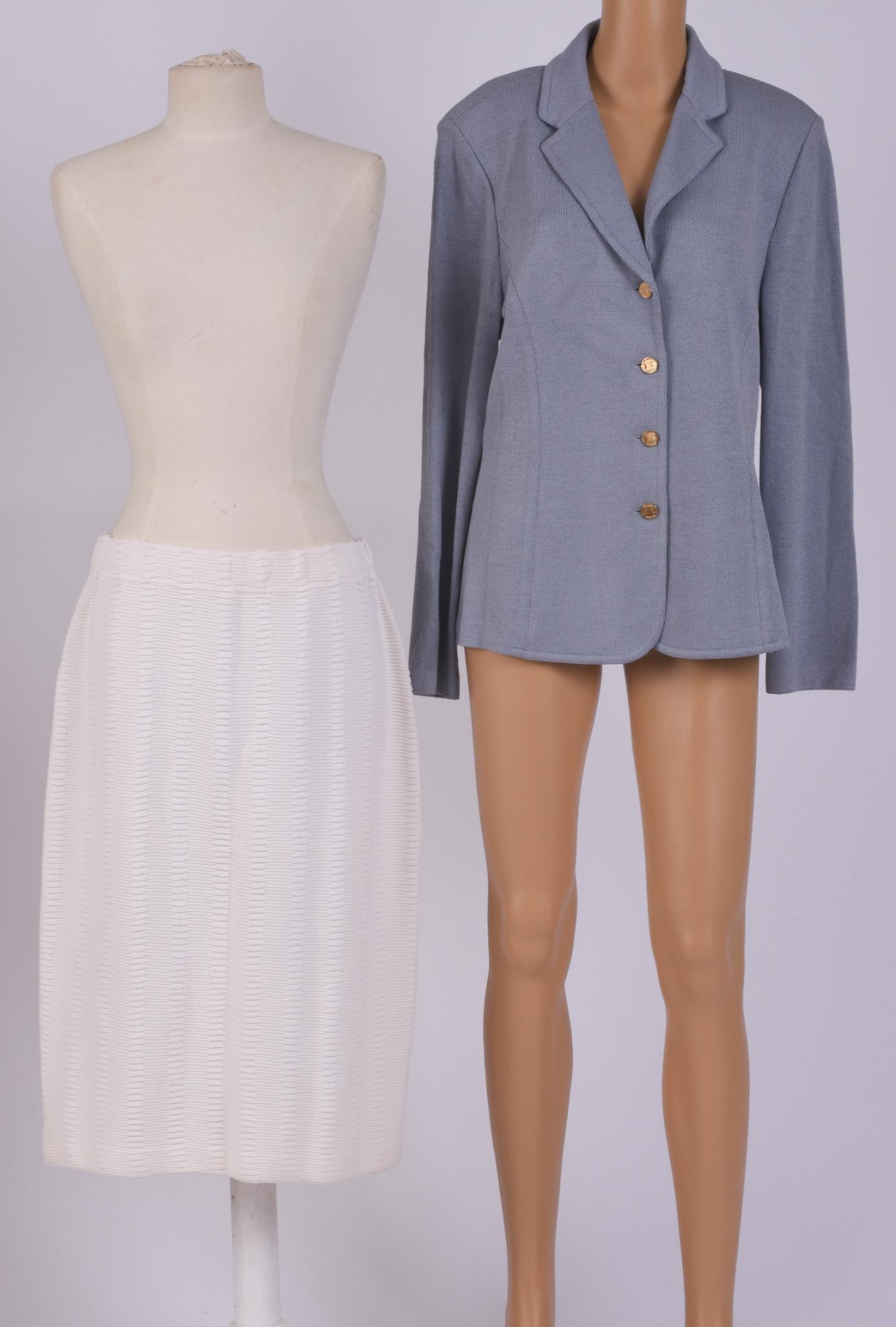 ST. JOHN COLLECTION WOMEN'S KNIT LAVENDER BLAZER SIZE 12 (1 of 5)