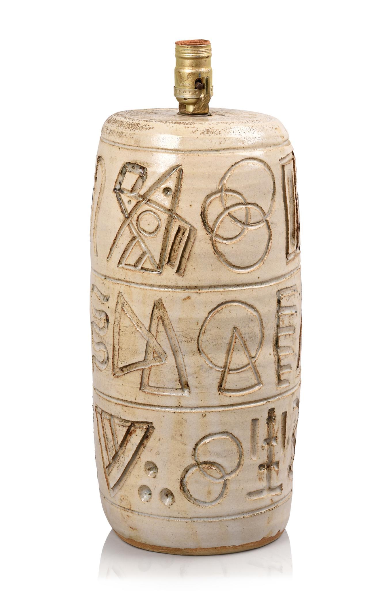 Large Mid Century Studio Pottery Lamp. (1 of 5)