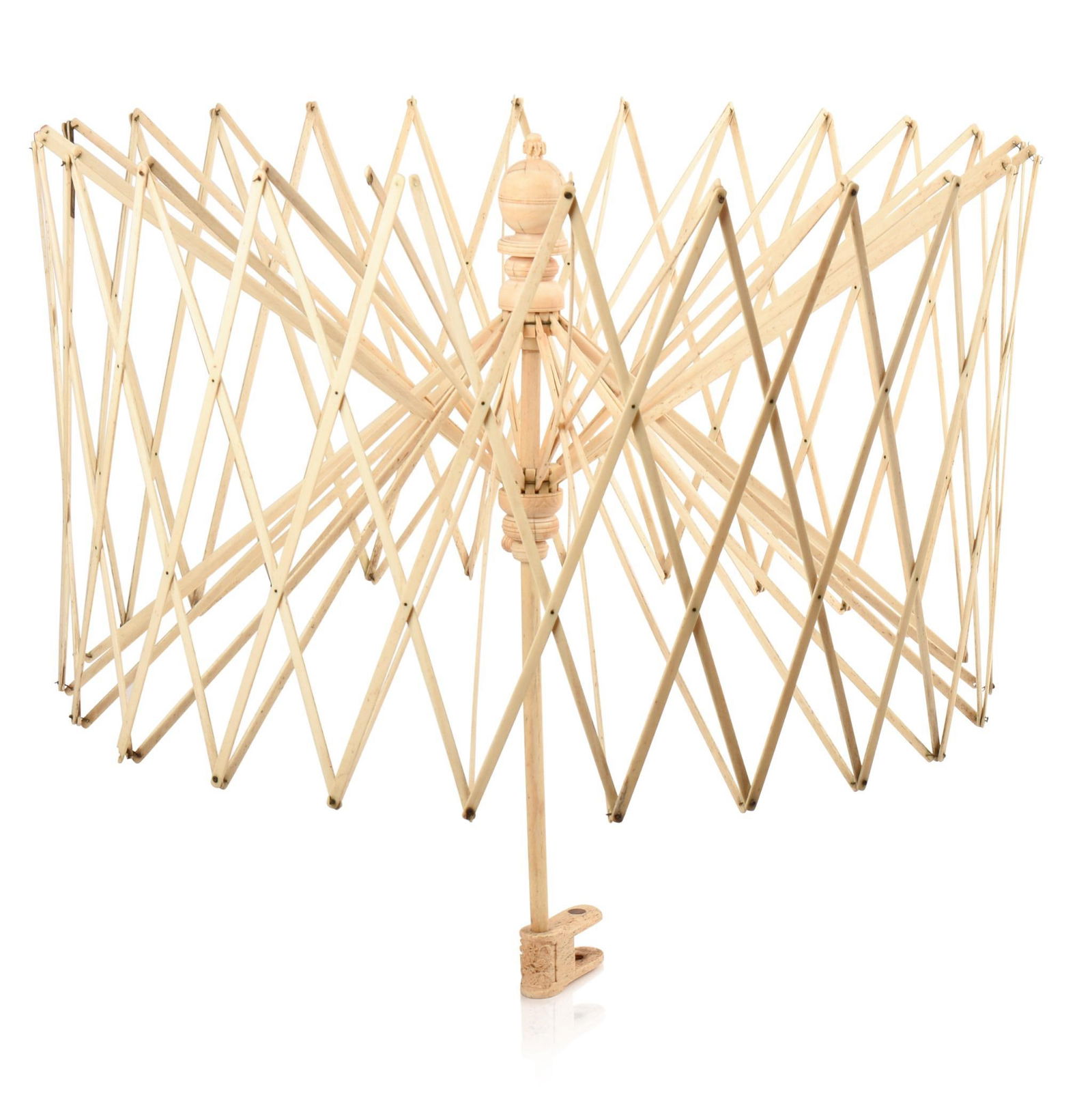 19TH CENTURY WHALEBONE SWIFT (1 of 6)