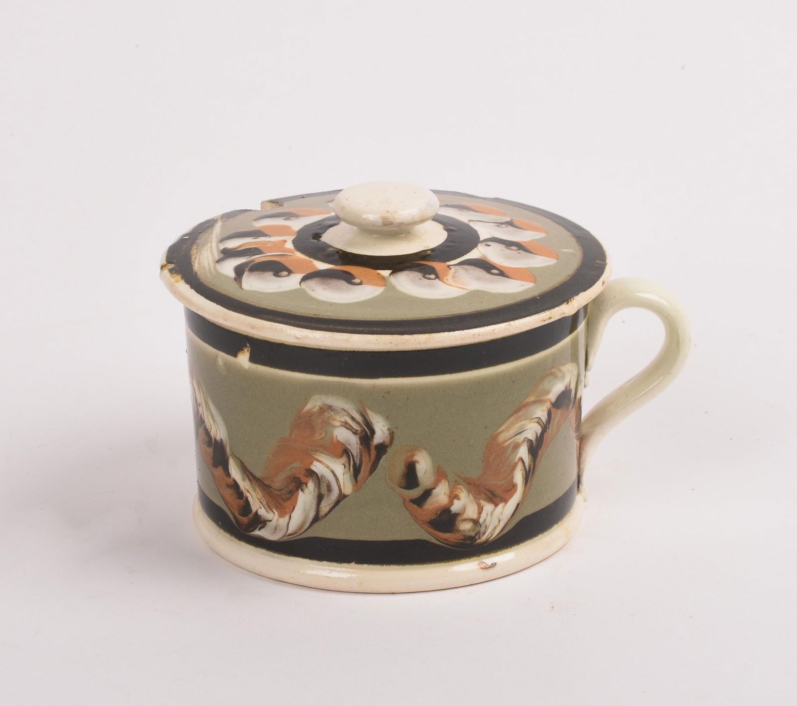 Mocha Mustard Pot Painted with Earthworms: Early 19th century, height 2.5 inches, hairlines and minor manufacturing imperfections