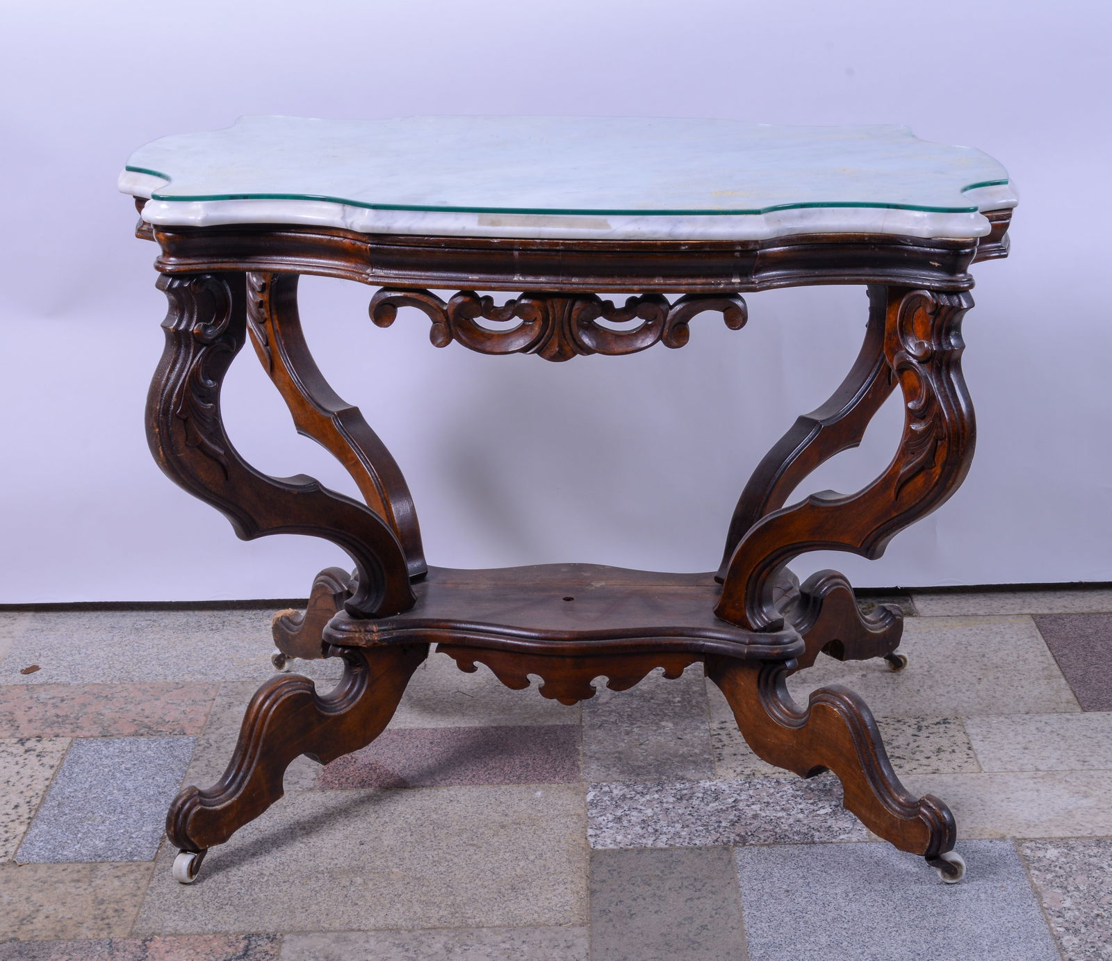 Victorian Marble Topped Table. (1 of 4)