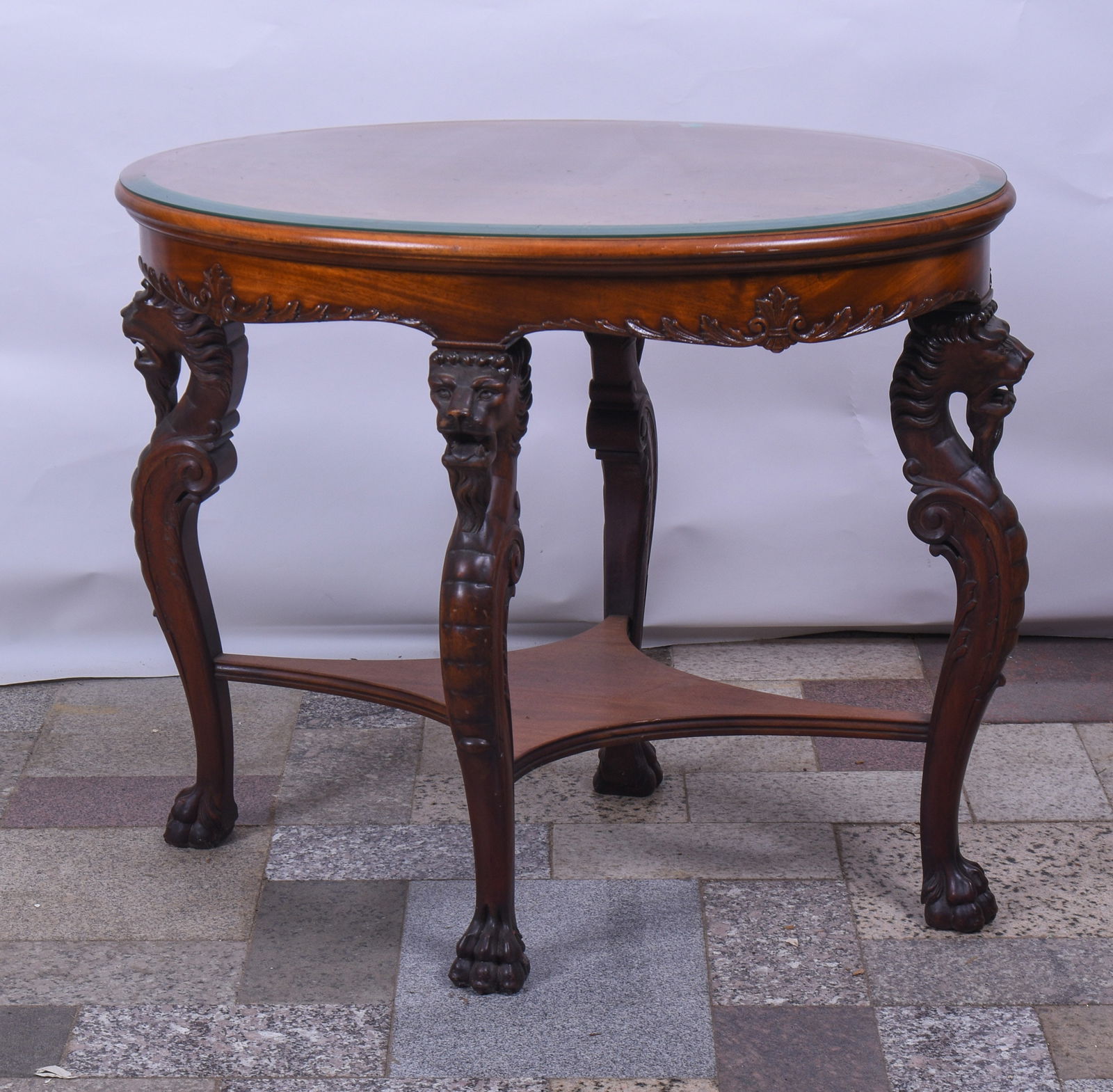 Victorian Center Table With Carved Lion Legs. (1 of 4)