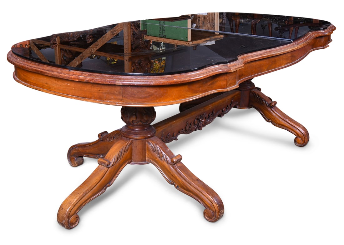 Double Pedestal Dining Table. (1 of 3)