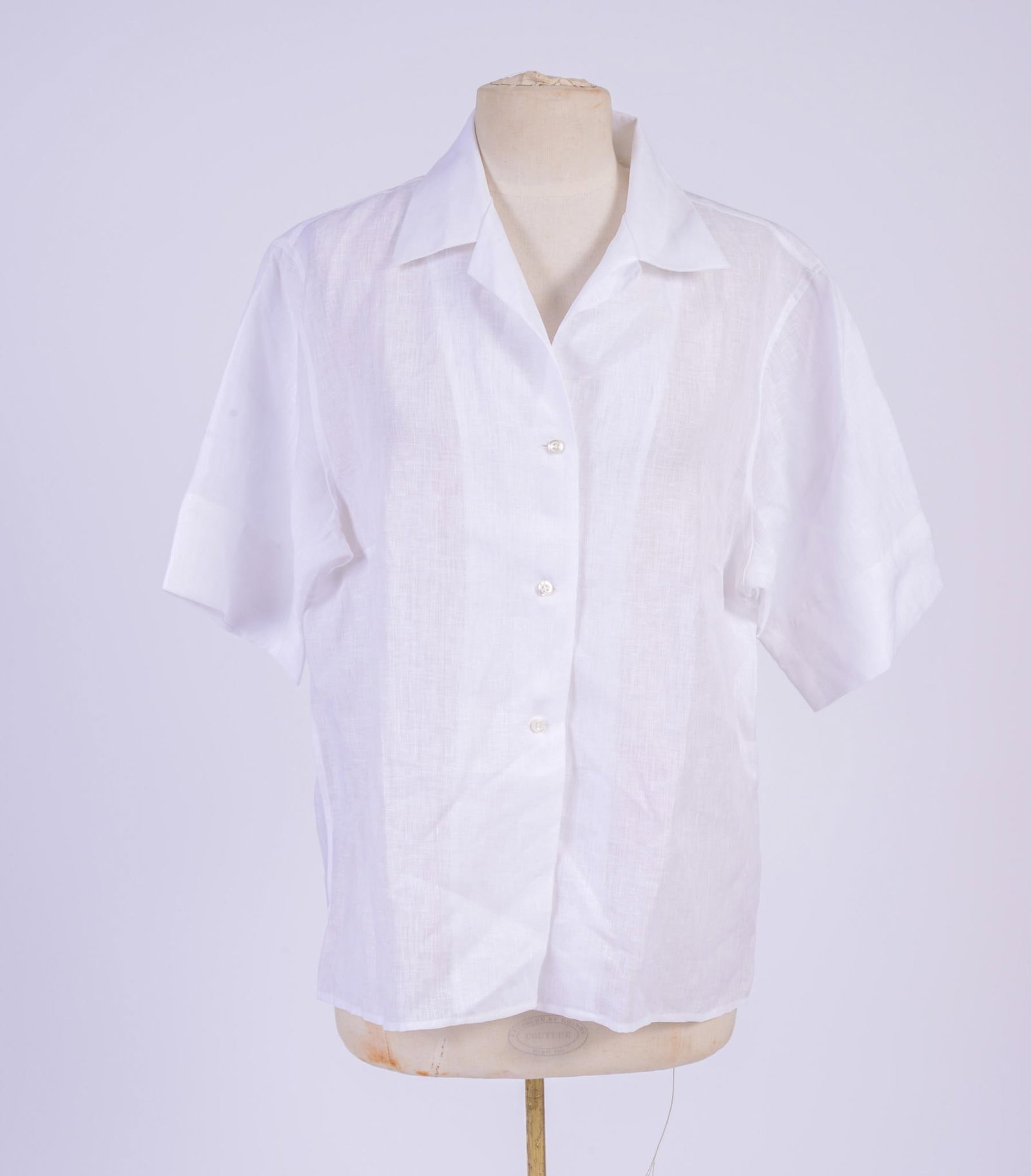 Ben Silver Charleston White Linen Blouse.: Estimated size large, good condition.,