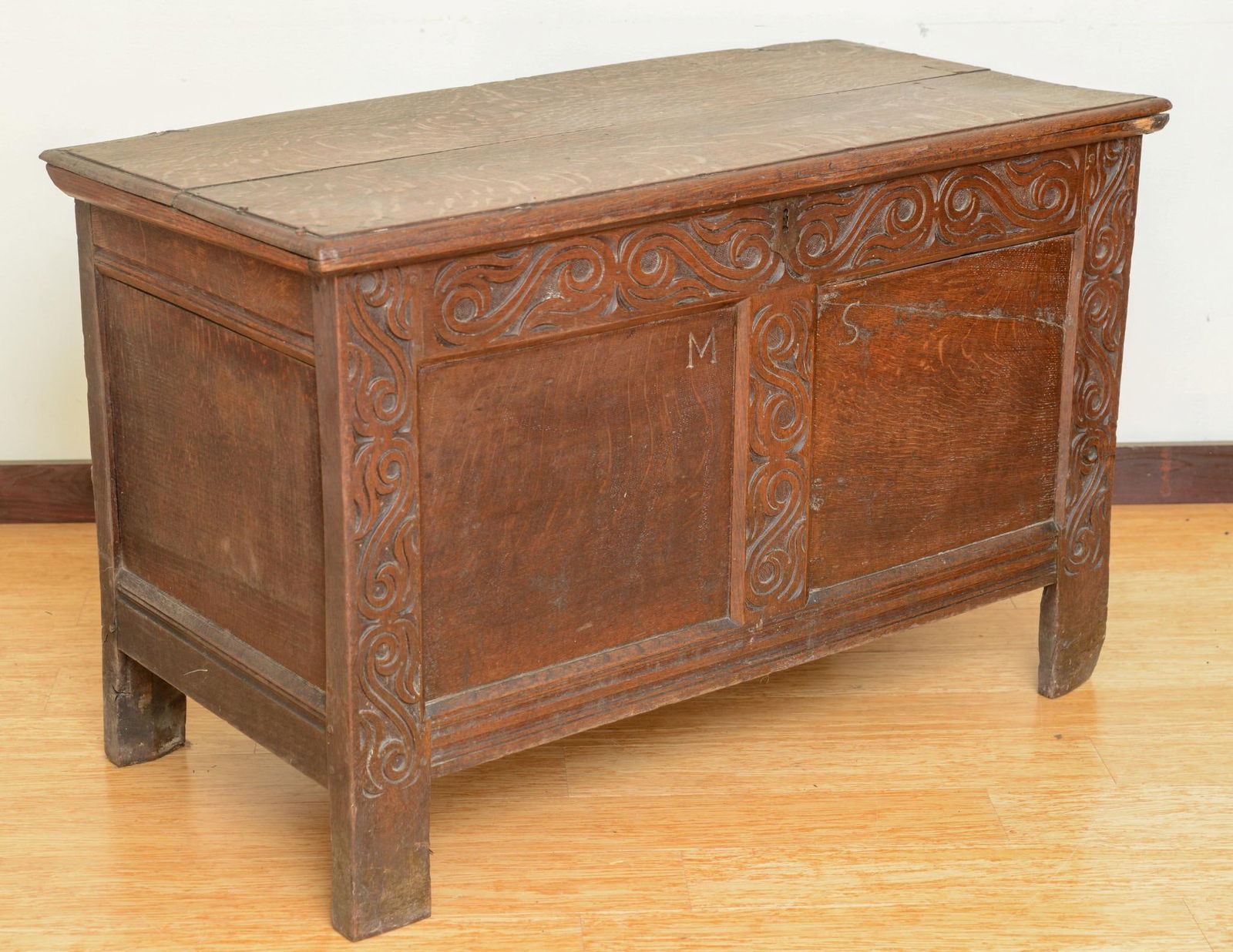 Early European Carved Oak Chest. (1 of 4)