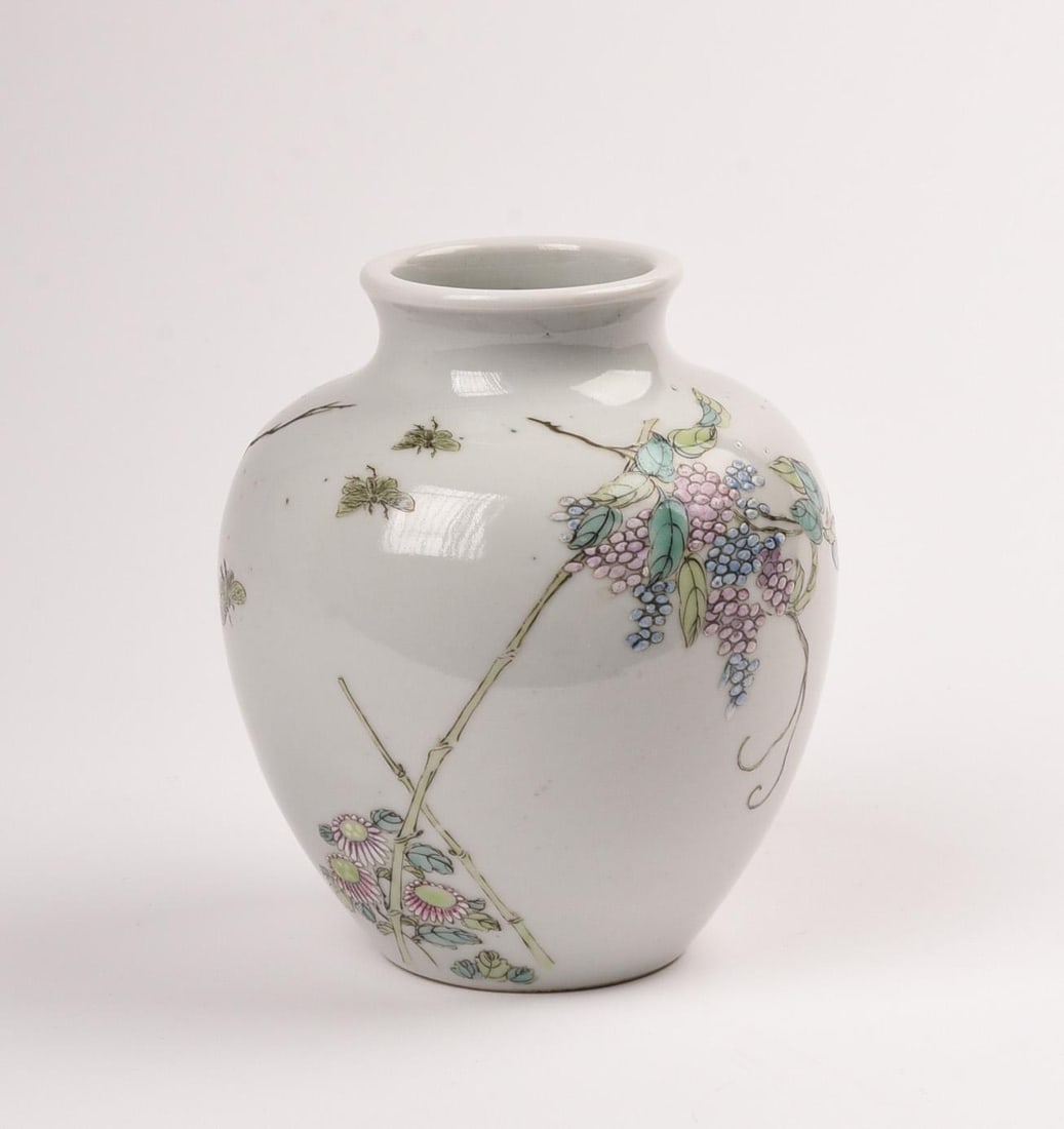 Asian Small Vase WIth Grapes and Butterflies (1 of 4)