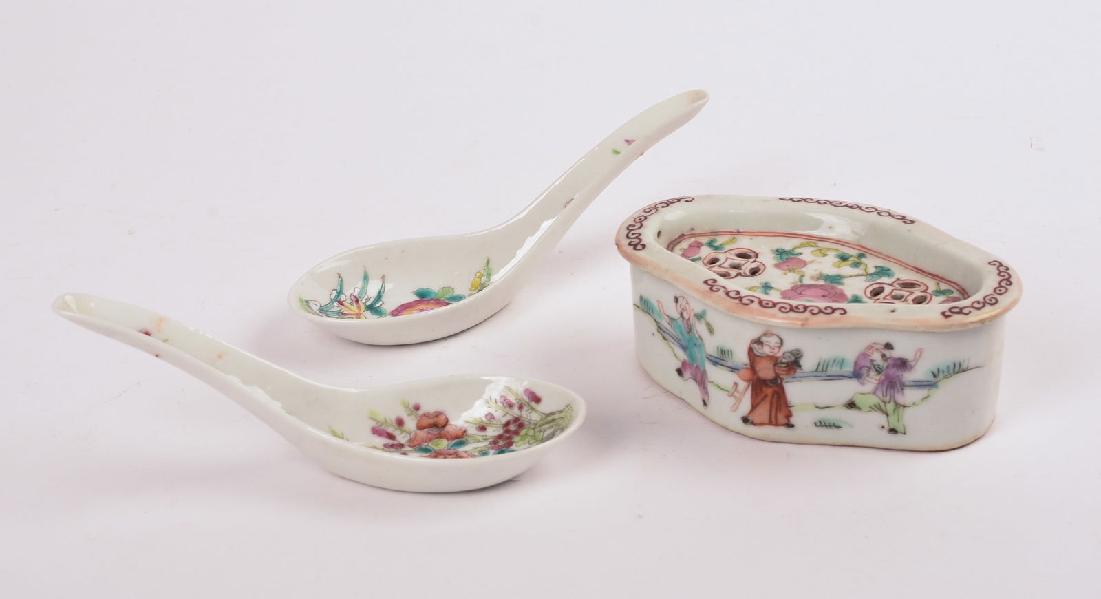 Three Chinese Famille Rose Items (1 of 5)