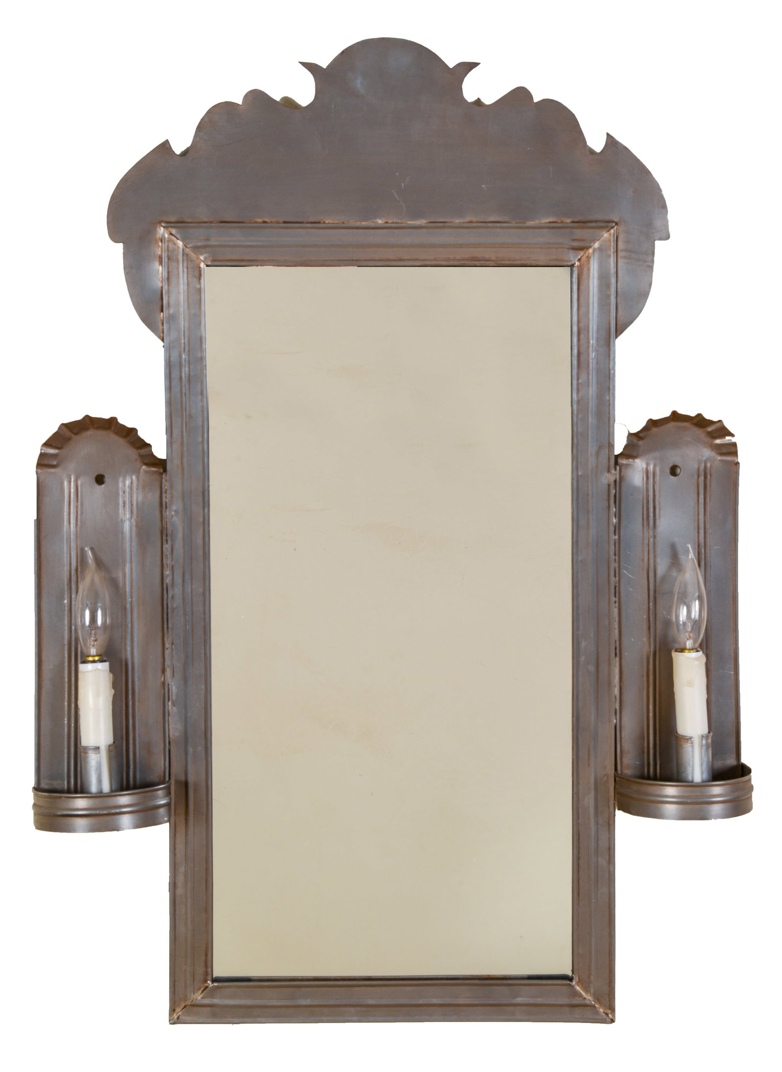 TIN CHIPPENDALE STYLE MIRROR: Flanked by 2 electrified lights, height 28.25 inches