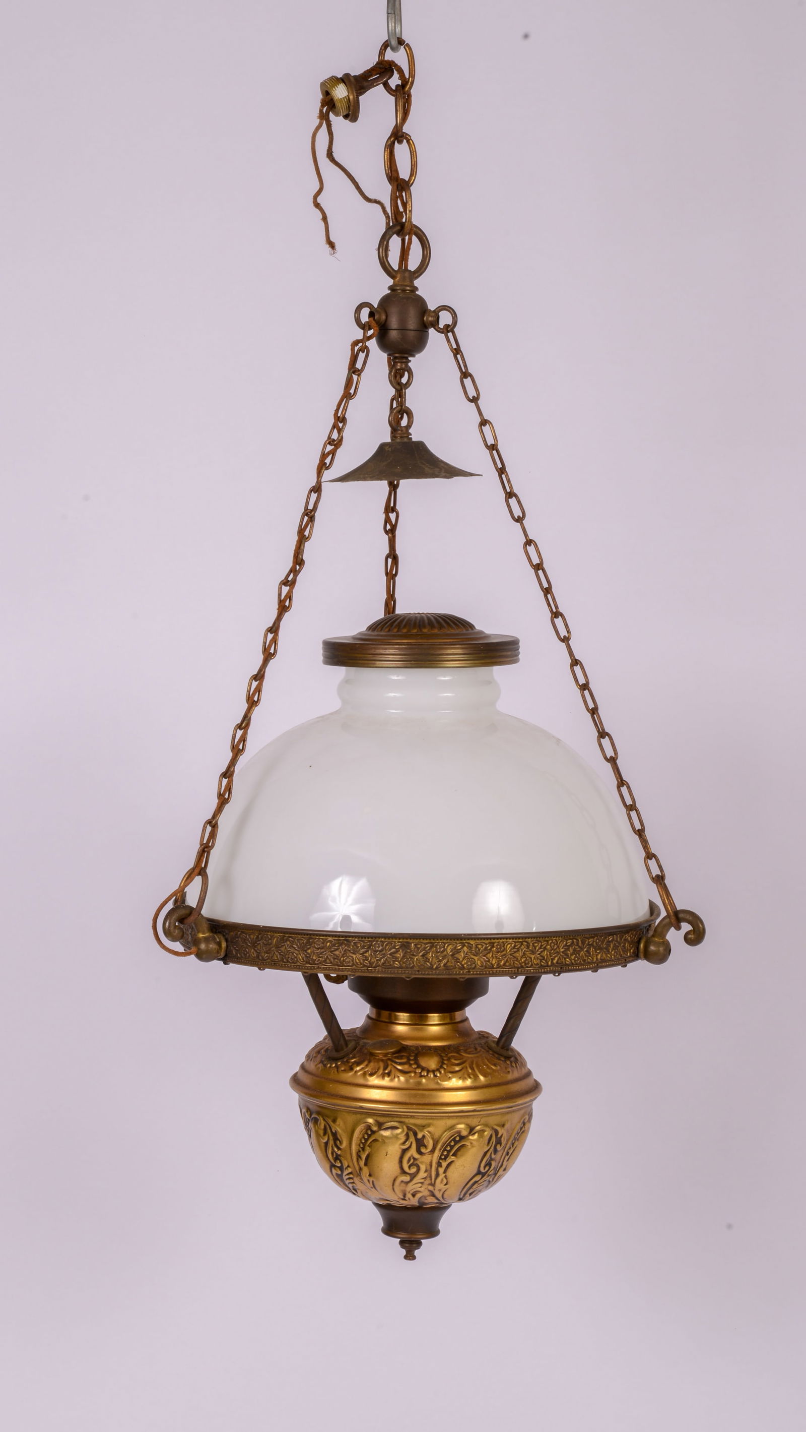 HANGING BRASS ELECTRIFIED OIL LAMP (1 of 6)