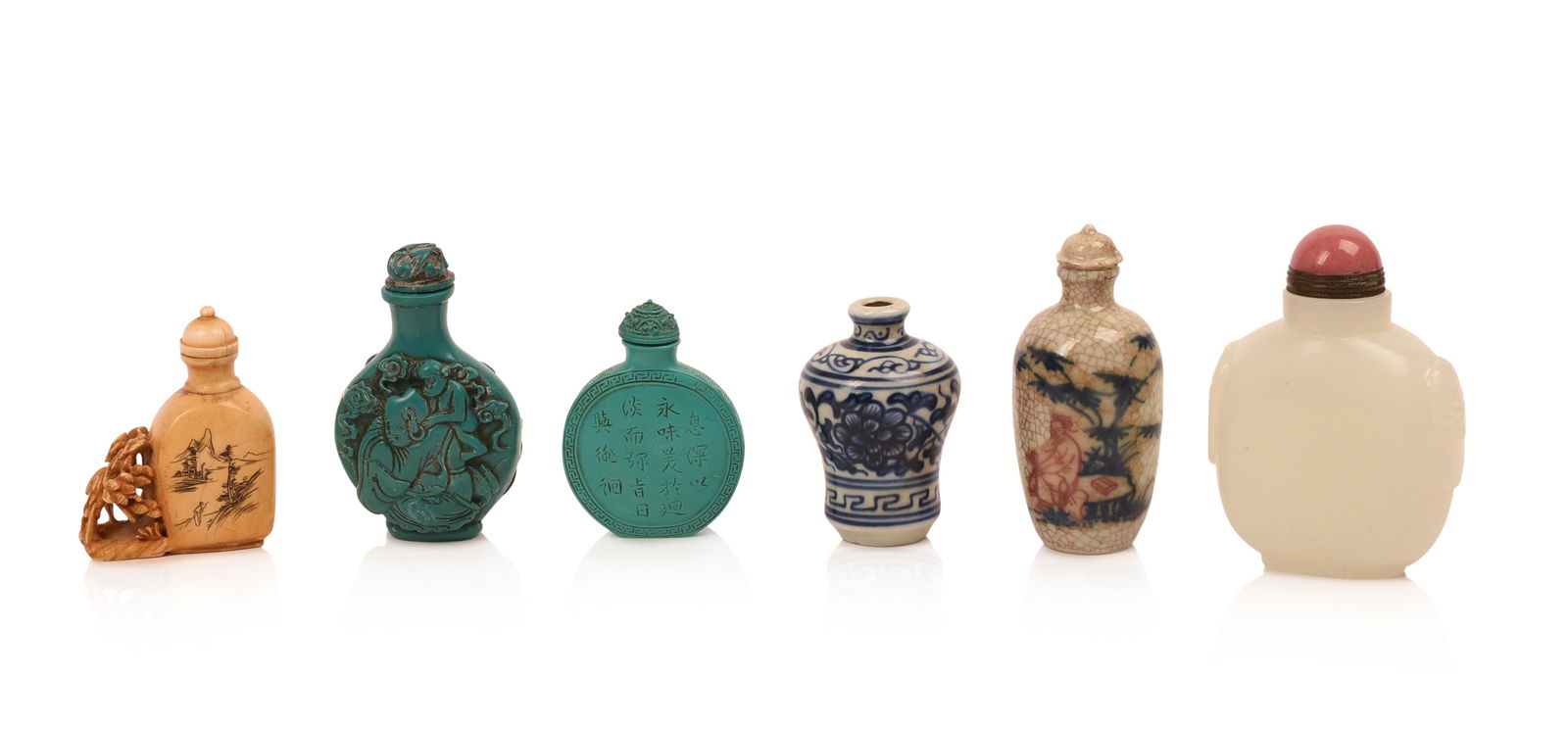 SIX CHINESE SNUFF BOTTLES. (1 of 4)