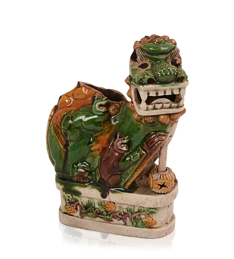 CHINESE SANCAI GLAZE FOO DOG. (1 of 6)
