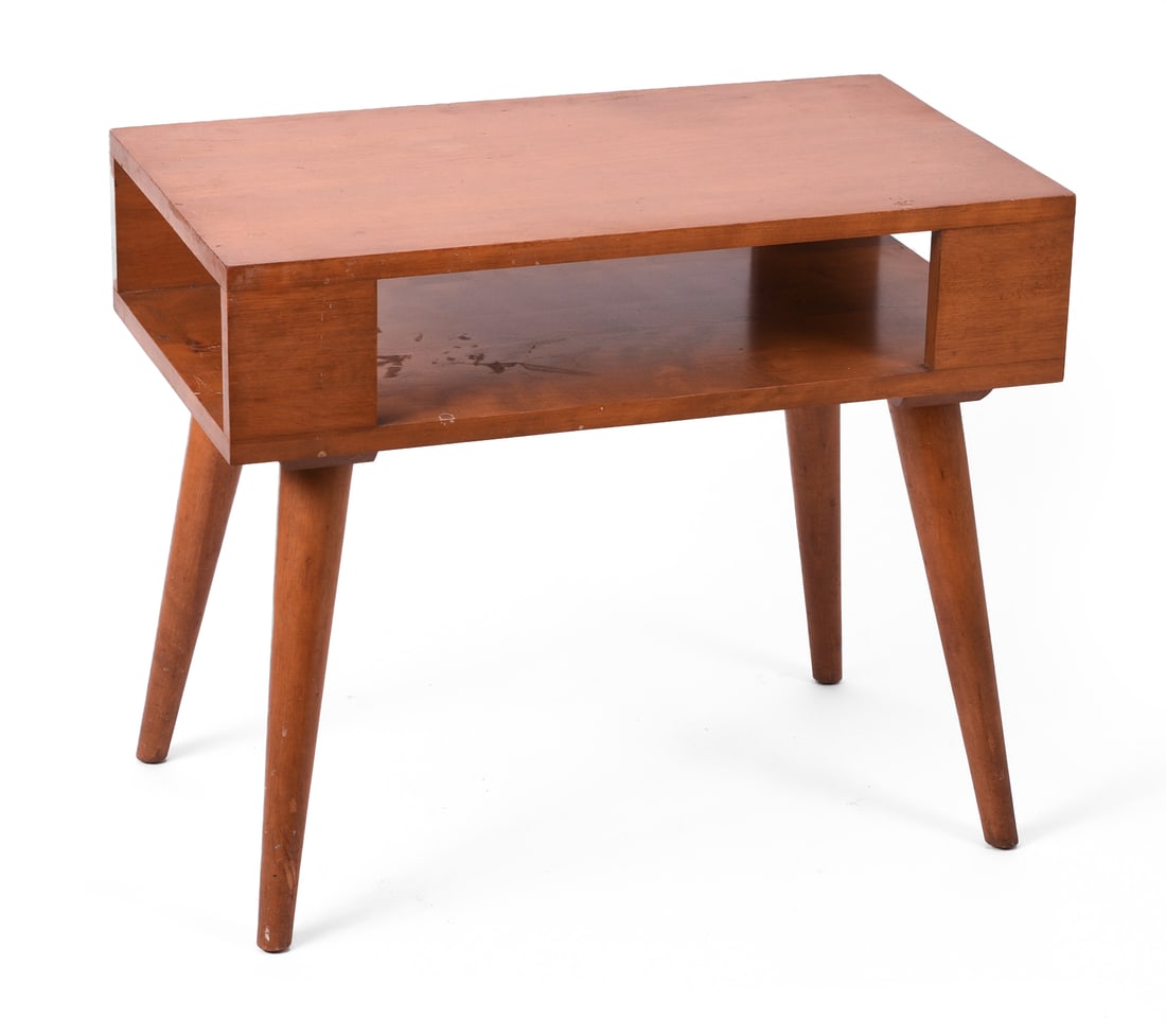 Conant Ball Modernmates Side Table. (1 of 5)