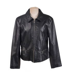 1980s Wilson Leather Womens Jacket, Size L: Length 22 inches. Good condition. IN HOUSE SHIPPING: We offer very competitively priced in house shipping for all items in this sale. Please contact us for a quote.