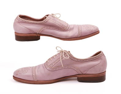 Pair of John Fluevog Women's Shoes.: Pale pink leather, cap toe oxford style. Size M9. Good condition. IN HOUSE SHIPPING: We offer very competitively priced in house shipping for all items in this sale. Please contact us for a quote.