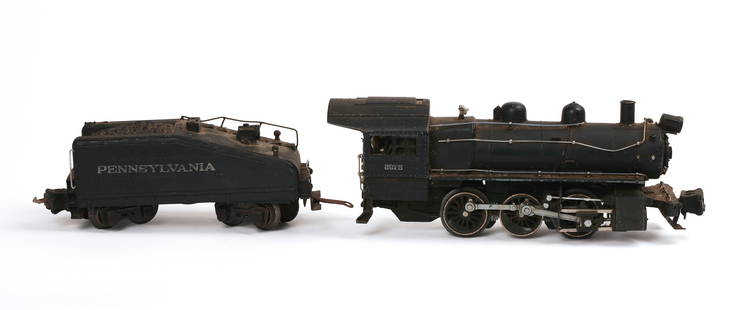 Lionel 8976 Locomotive and Tender.: Tender is loose on base, locomotive not tested for operation. IN HOUSE SHIPPING: We offer very competitively priced in house shipping for all items in this sale. Please contact us for a quote.
