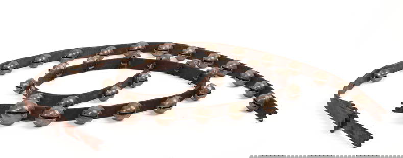 19TH CENTURY SLEIGH BELLS.: Length 92 inches. Break to leather, bells in nice condition. IN HOUSE SHIPPING: We offer very competitively priced in house shipping for all items in this sale. Please contact us for a quote.