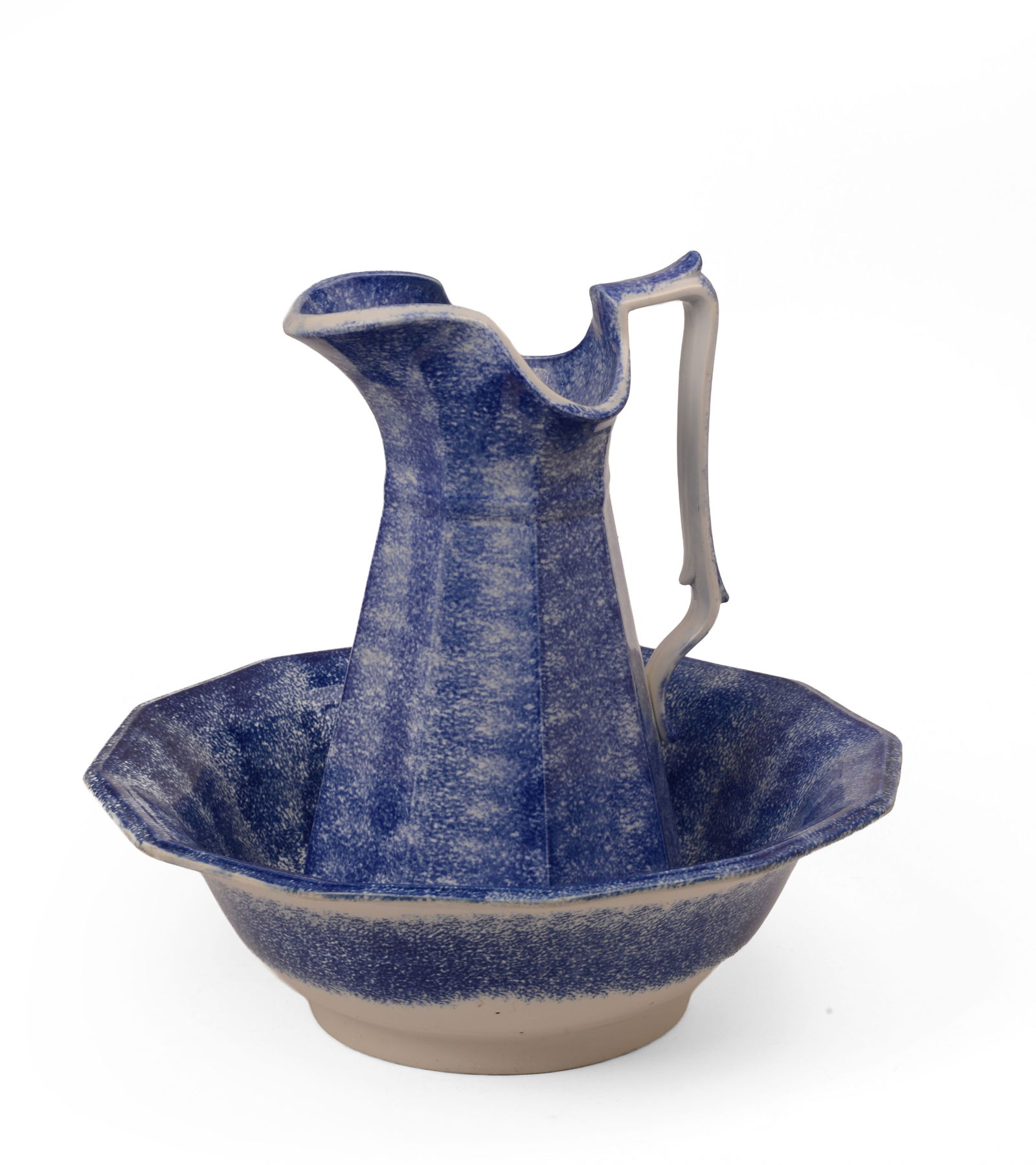 BLUE SPATTERWARE PITCHER AND WASH BASIN. (1 of 3)