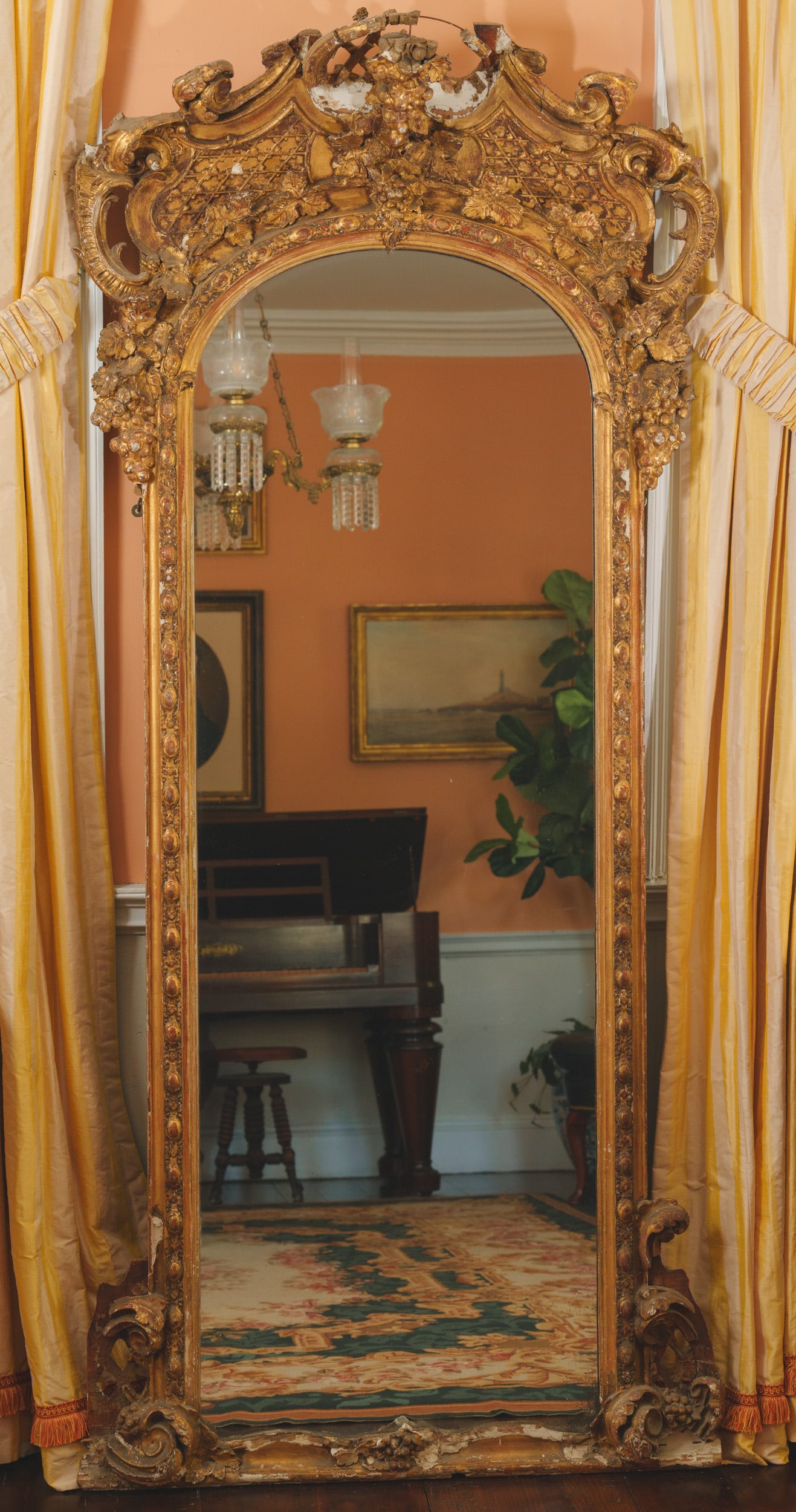 Very Large Giltwood Mirror. (1 of 3)