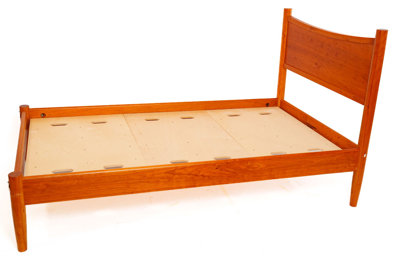 THOMAS MOSER CHERRY TWIN SIZE BED. (1 of 13)