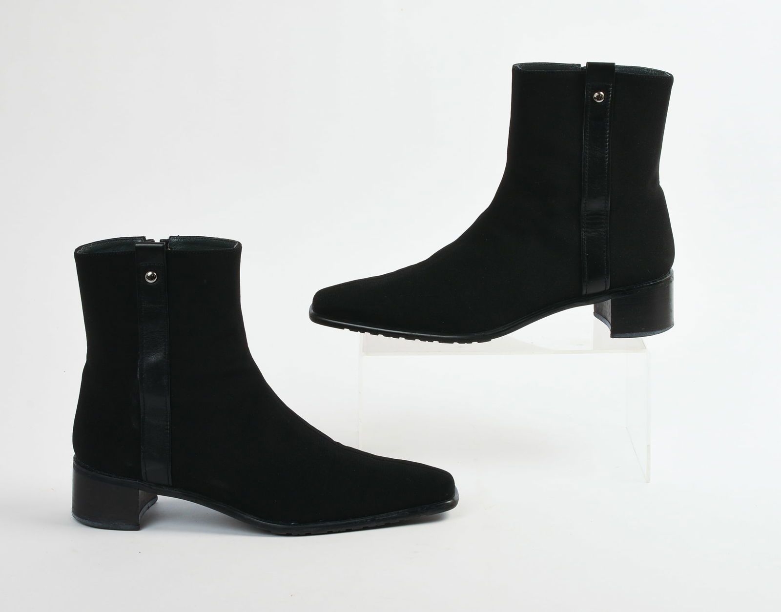 STUART WEITZMAN SUEDE BOOTS, SIZE 8. (1 of 6)