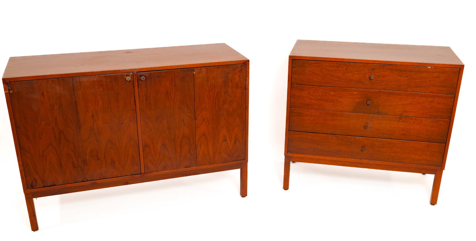 MID CENTURY MODERN TWO PIECE DRESSER SET. (1 of 11)
