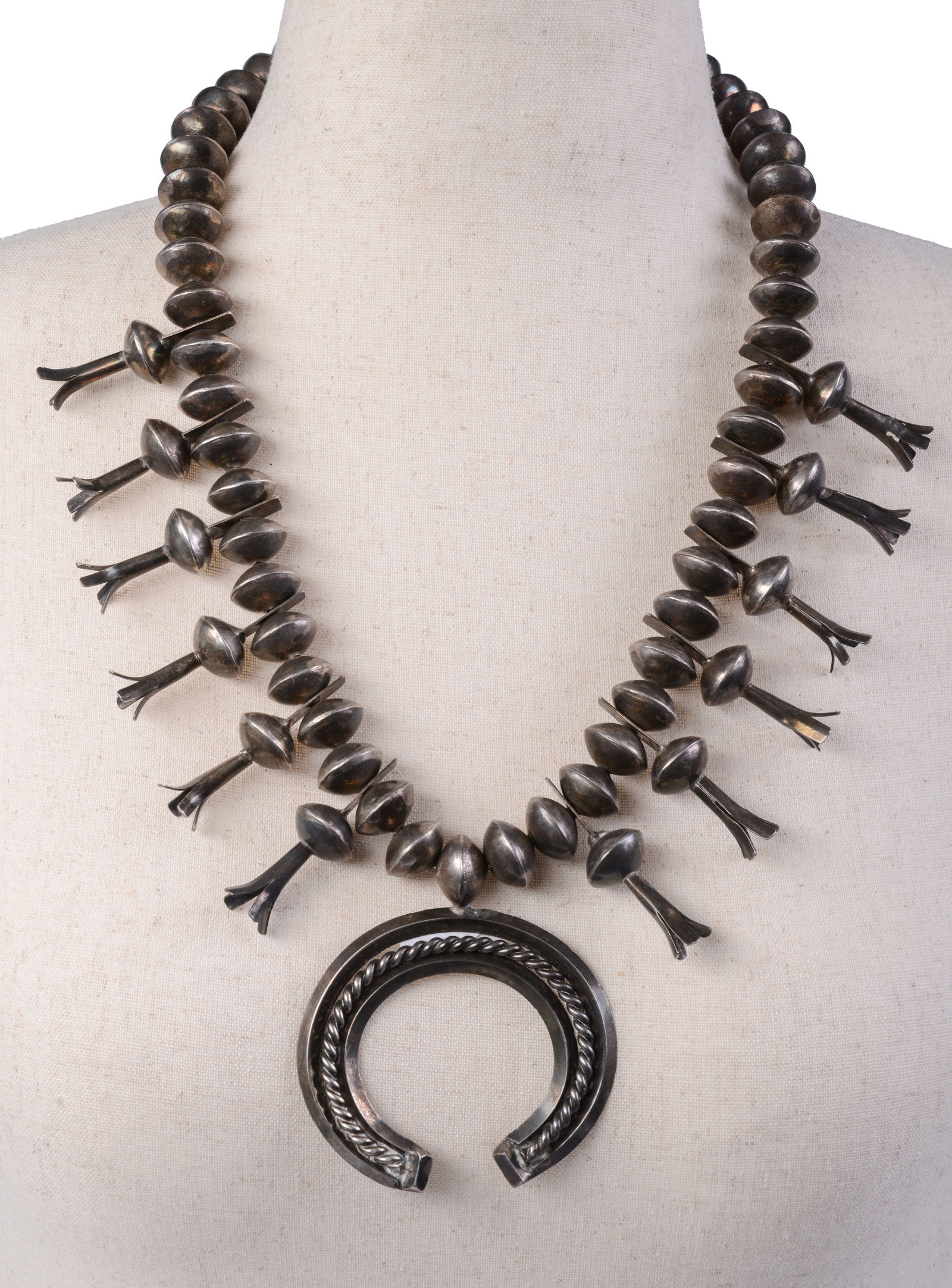 Navajo Squash Blossom Necklace. (1 of 3)
