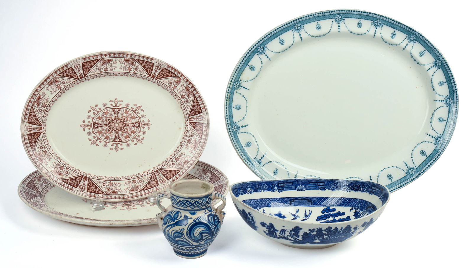 FIVE EUROPEAN PORCELAIN ITEMS. (1 of 17)