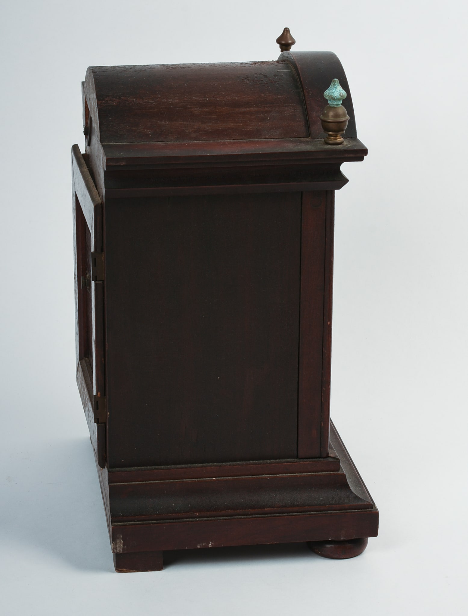 J. UNGHANS MANTLE CLOCK. - 2