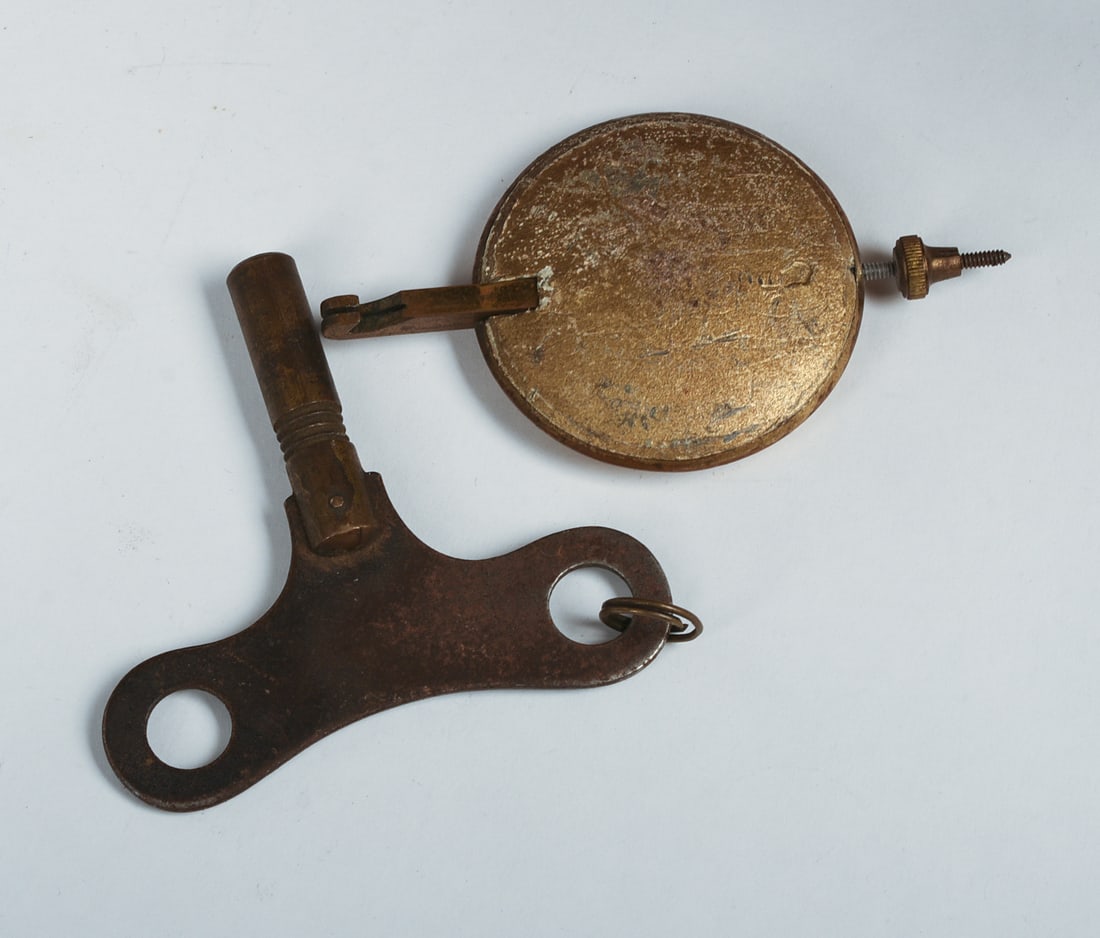 J. UNGHANS MANTLE CLOCK. - 5