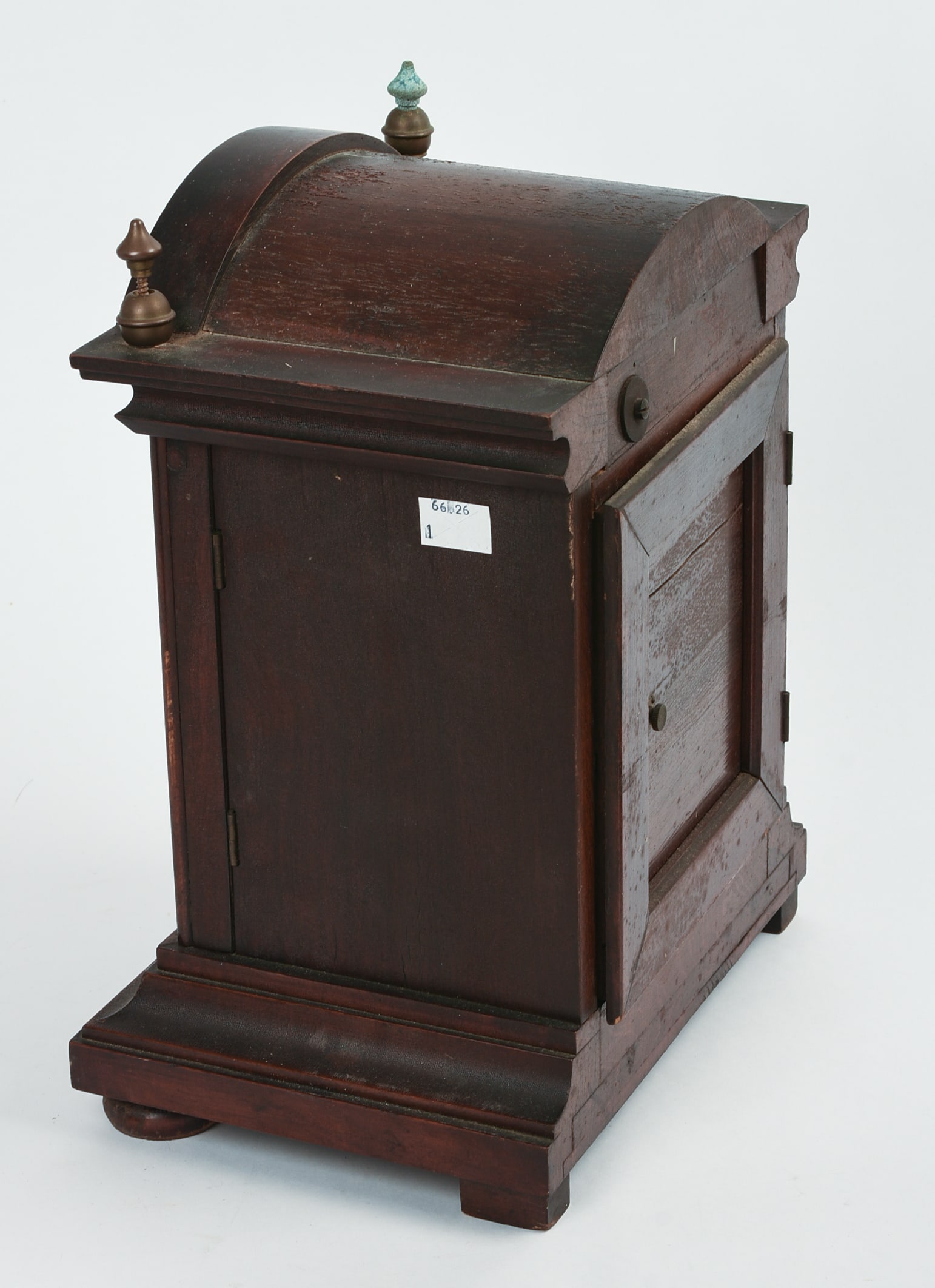 J. UNGHANS MANTLE CLOCK. - 6