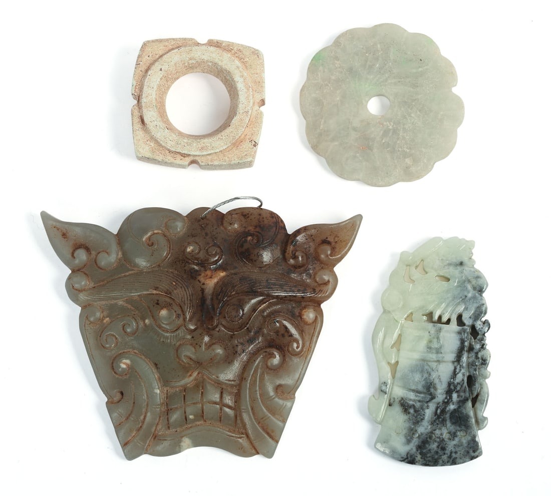 FOUR CHINESE CARVED JADE ITEMS. (1 of 3)