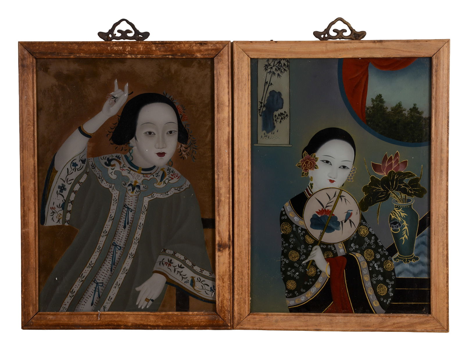PAIR OF CHINESE REVERSE PAINTINGS ON GLASS. (1 of 2)