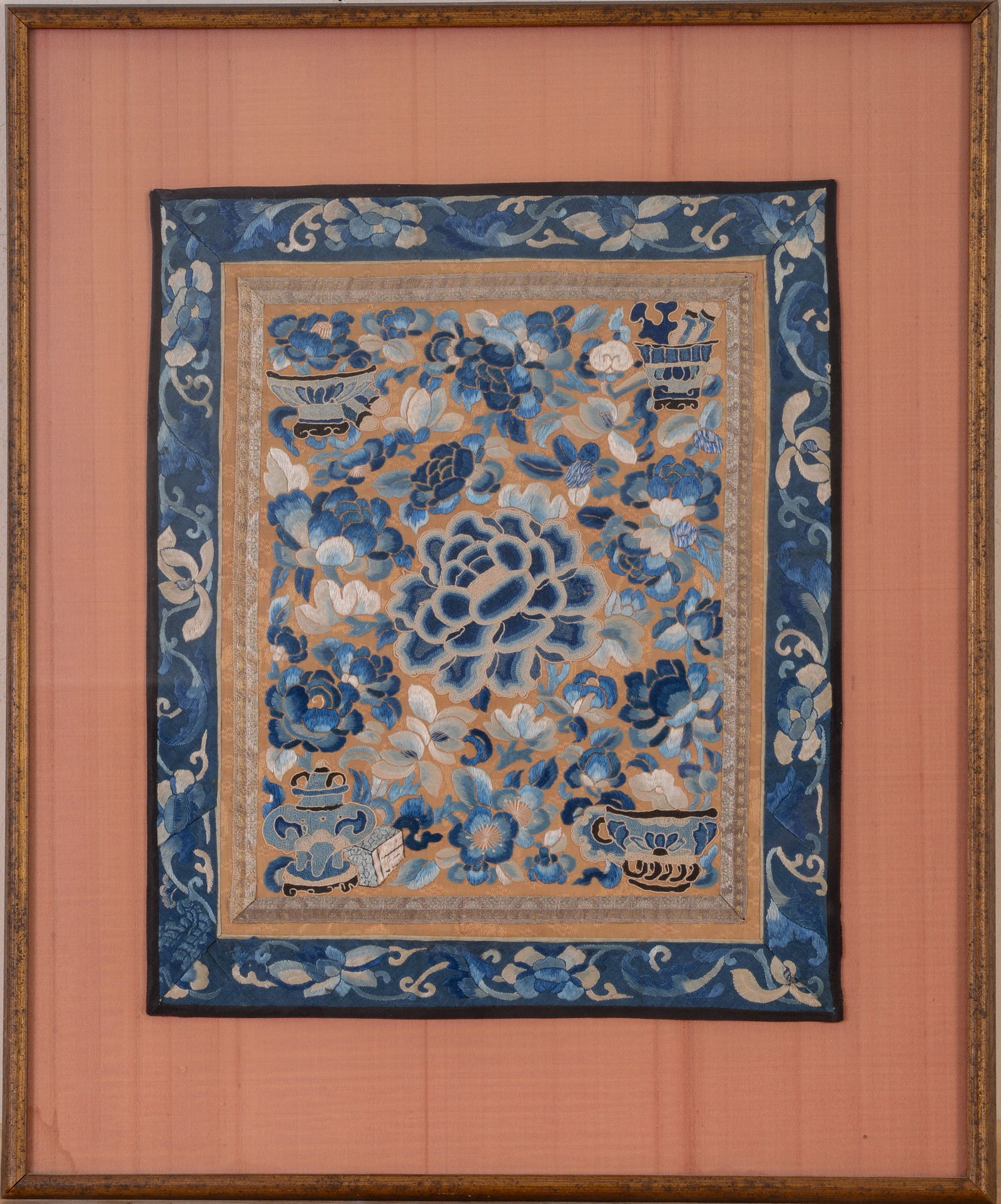 FINE 18TH OR 19TH C. CHINESE EMBROIDERED SILK PANEL. (1 of 3)