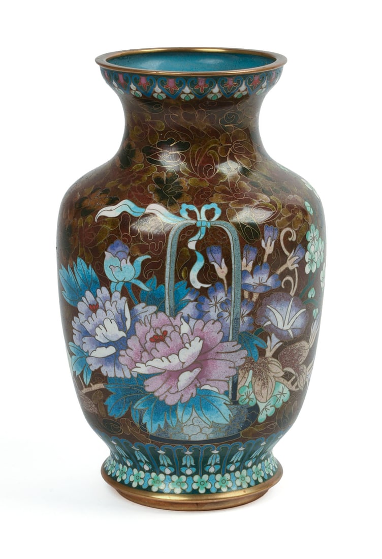CHINESE CLOISONNE VASE. (1 of 4)