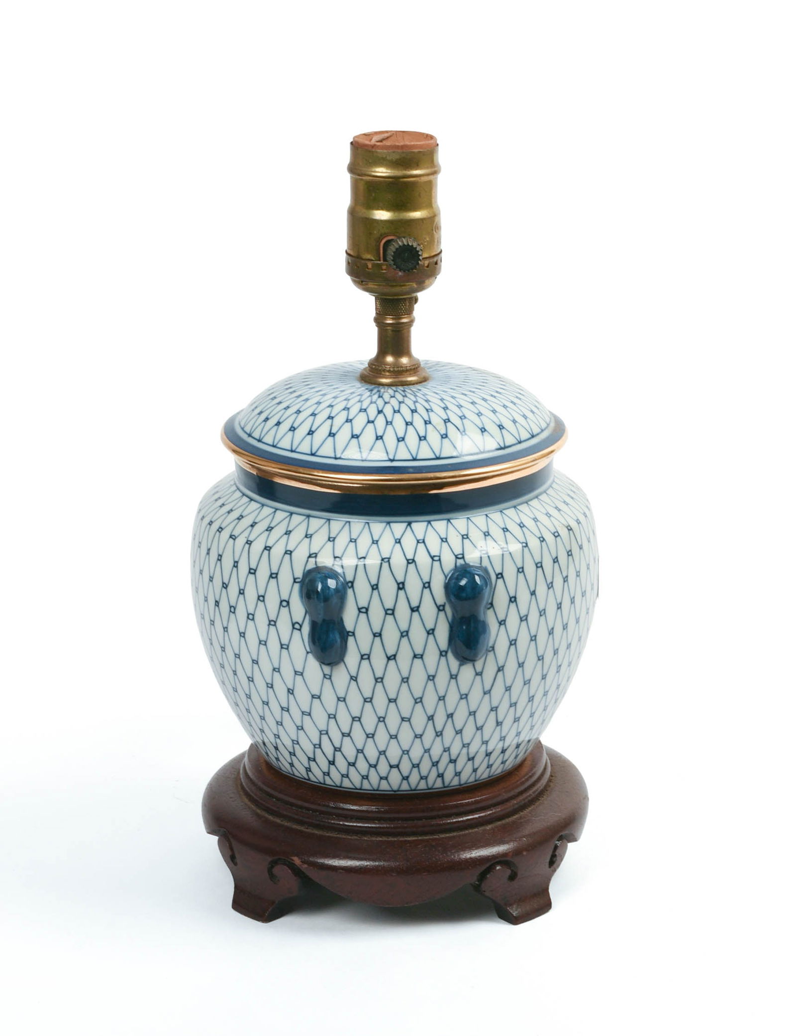 BLUE AND WHITE PORCELAIN TABLE LAMP.: Overall height 11 inches. Good condition, a covered jar fitted as a lamp.