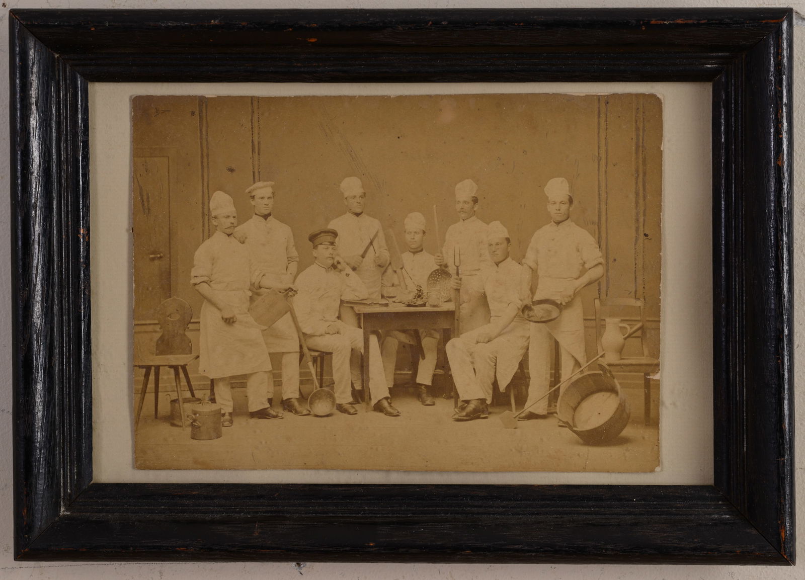 EARLY PHOTOGRAPH OF A KITCHEN CREW. (1 of 3)
